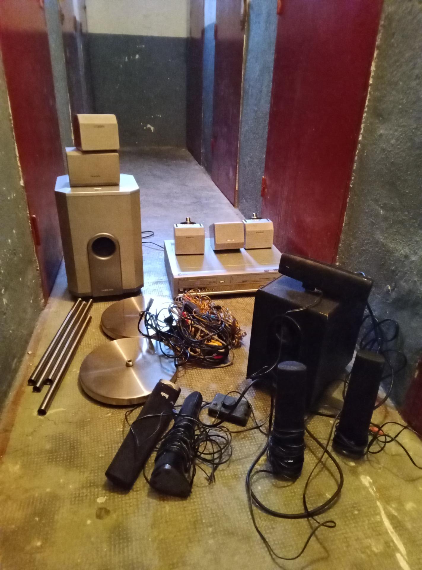 Foto de 2 home cinema 