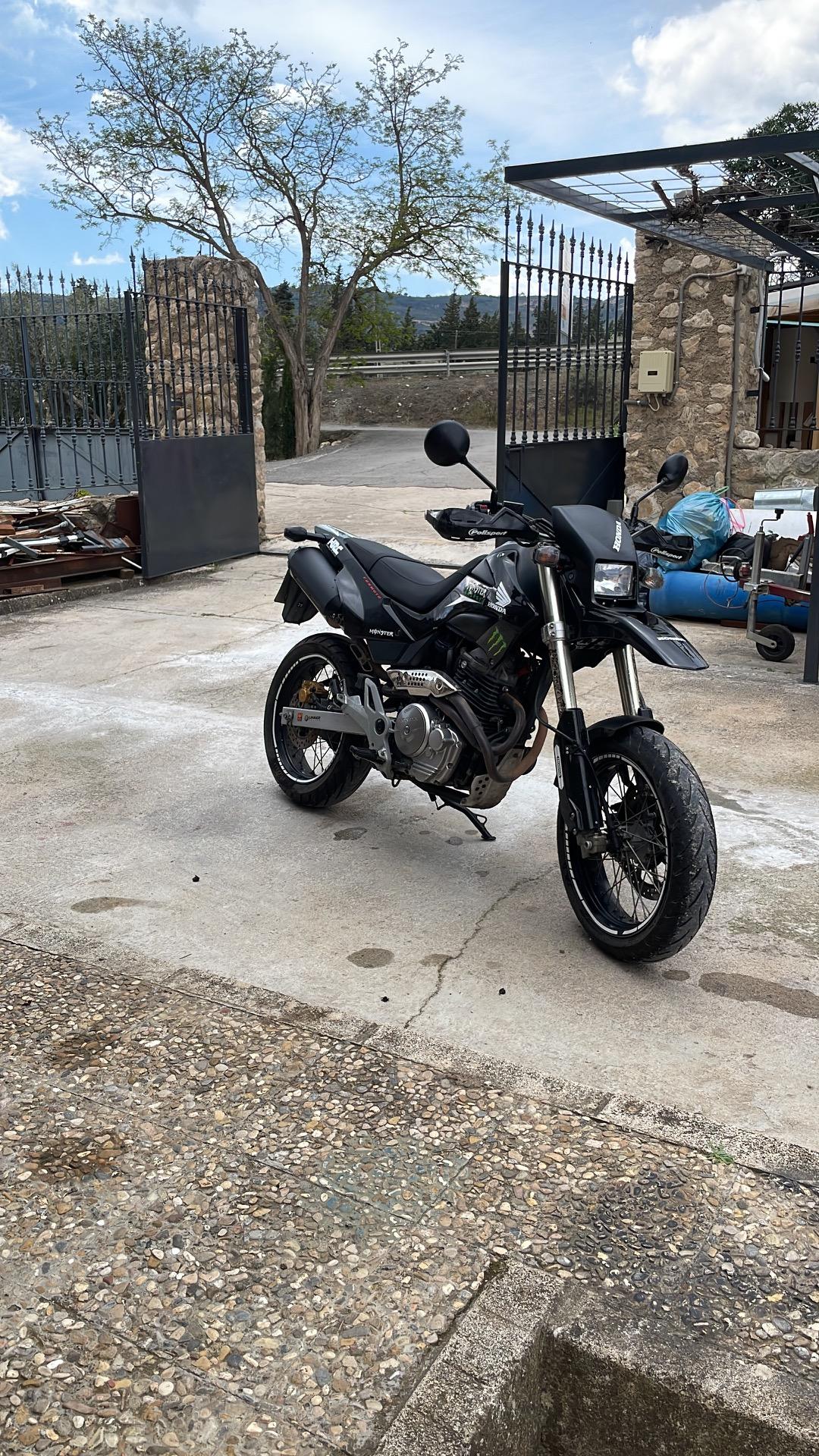 Foto 2 de Honda Fmx 650