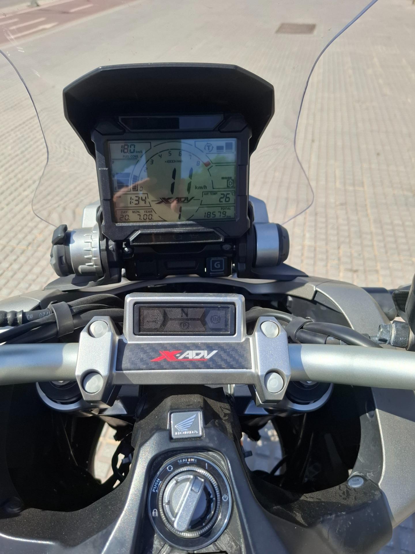 Foto 2 de Honda x adv 750