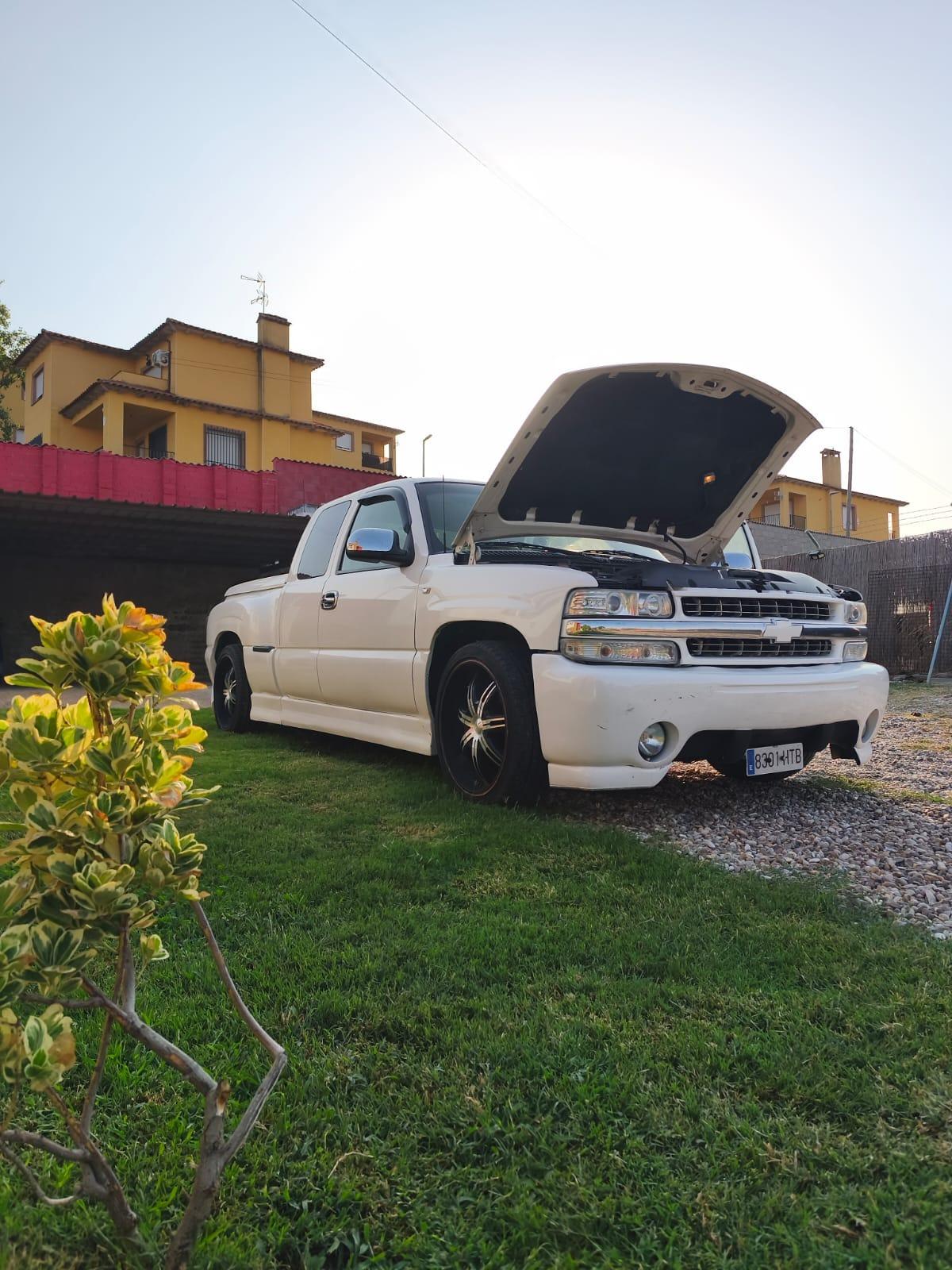 Foto 6 de Chevrolet Silverado 1500 cambio por Mercedes Vito Viano Marco Polo 