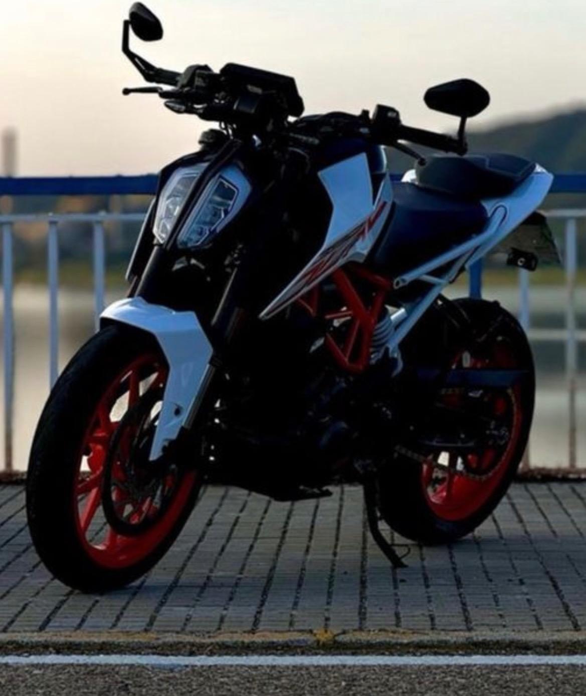 Foto 1 de Cambio ktm duke 390 por caravana 