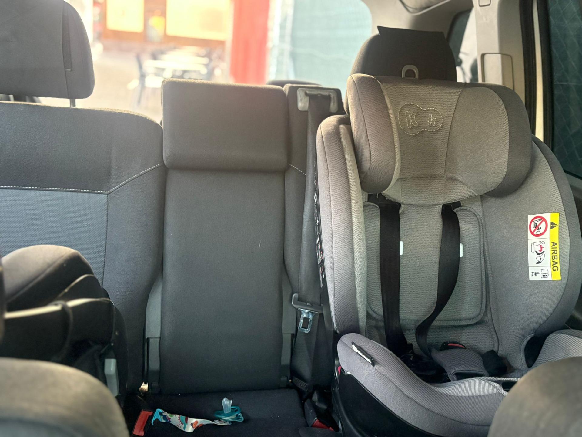 Foto 4 de Opel zafira b 2006 1.9 150caballos 7 plazas