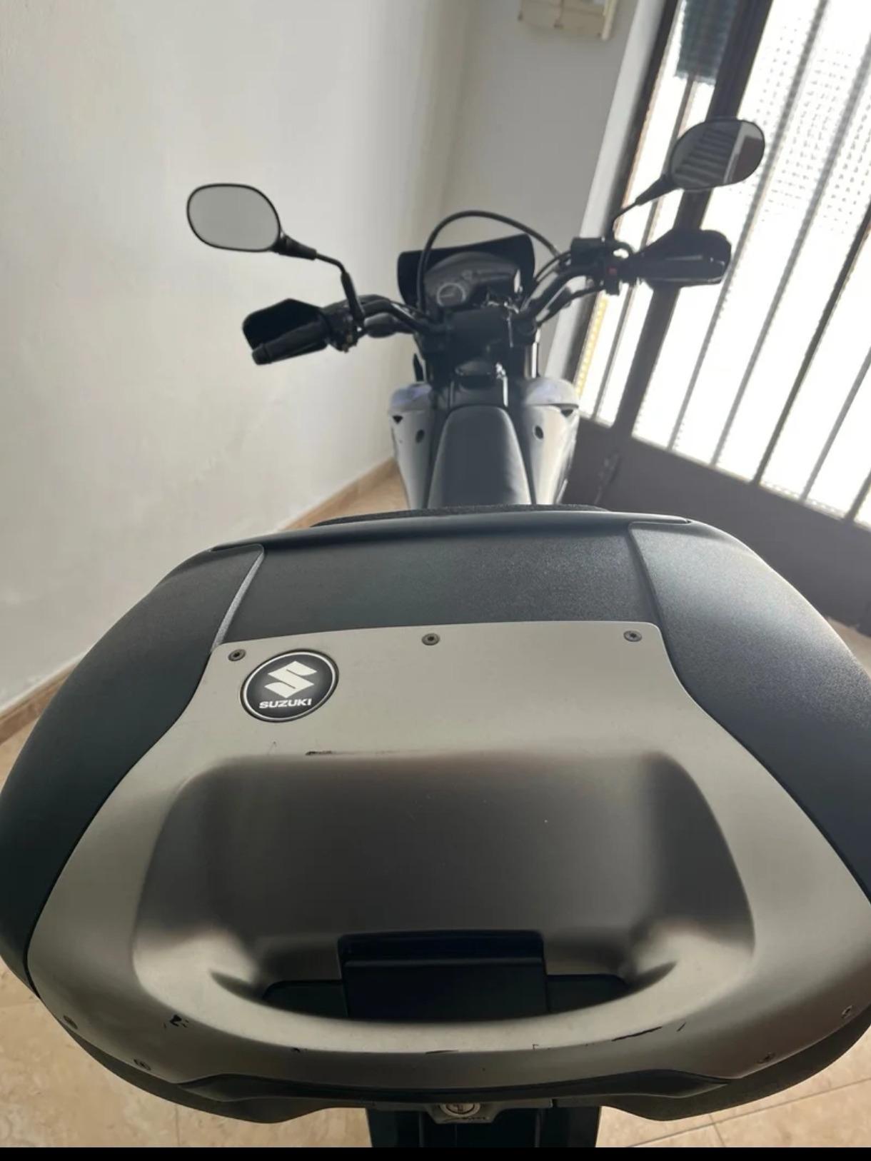 Foto 4 de Moto Suzuki DR 125 SM