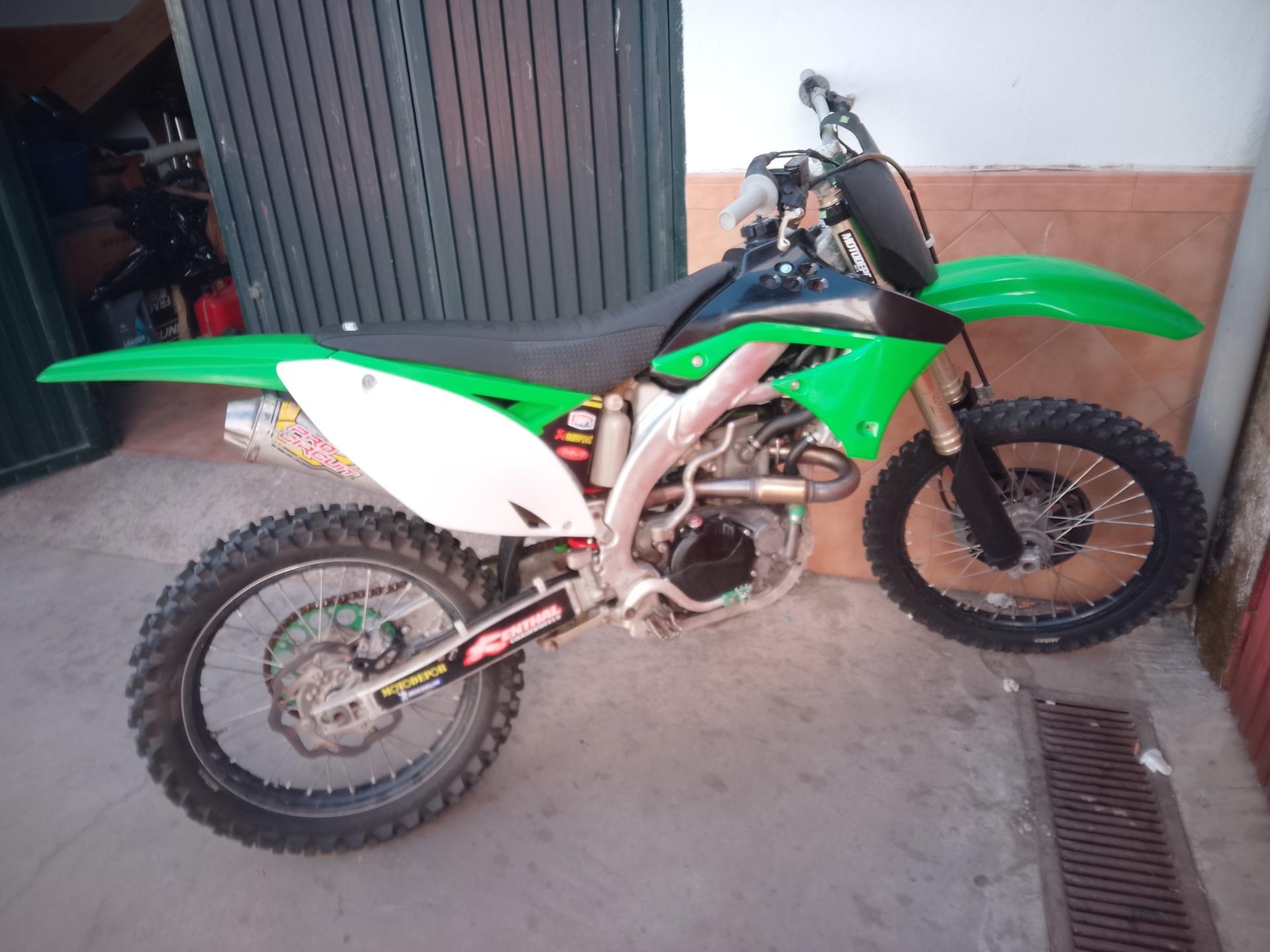 Foto 4 de Kawasaki kx 450 4T del 2011 inyeccion