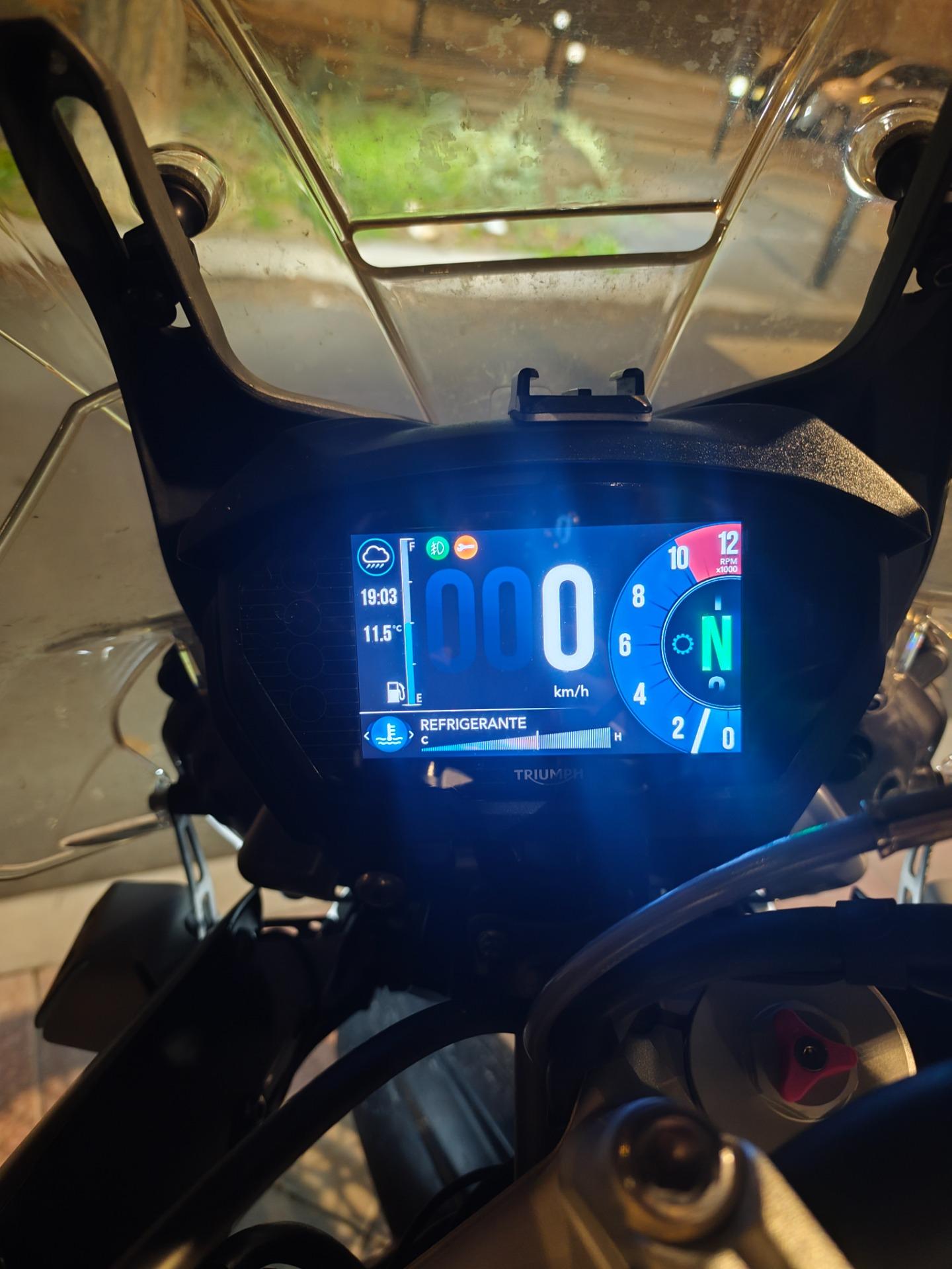 Foto de Moto triump tiger 800
