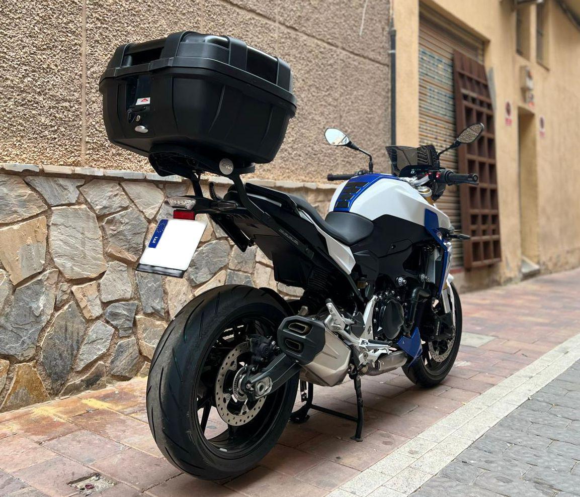 Foto 3 de moto BMW F900R 