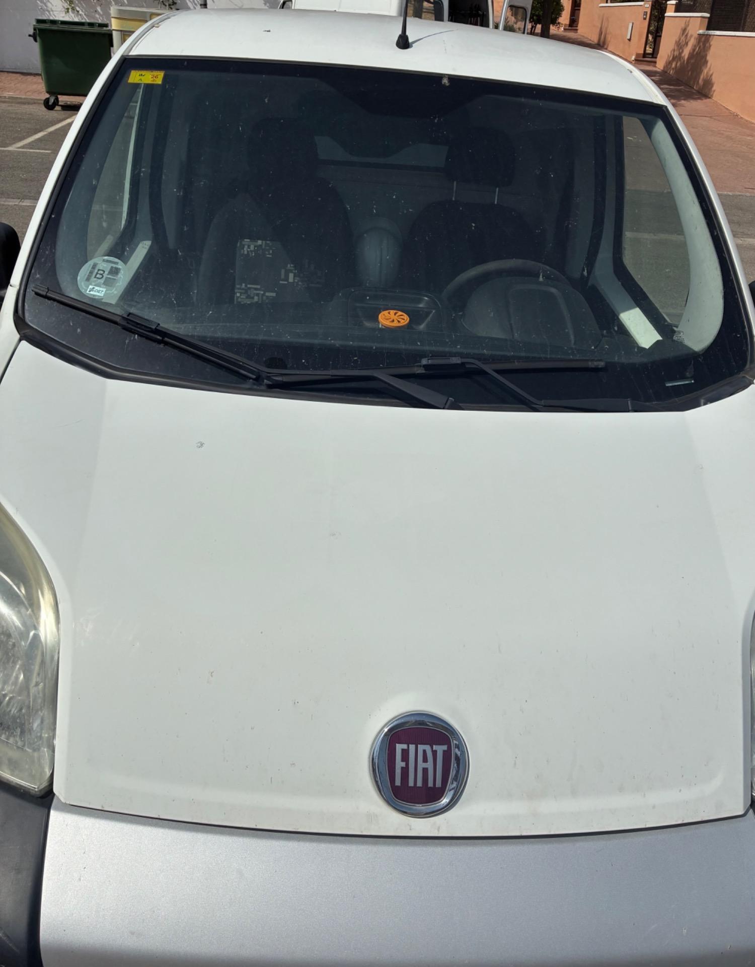 Foto 2 de Furgoneta por coche 