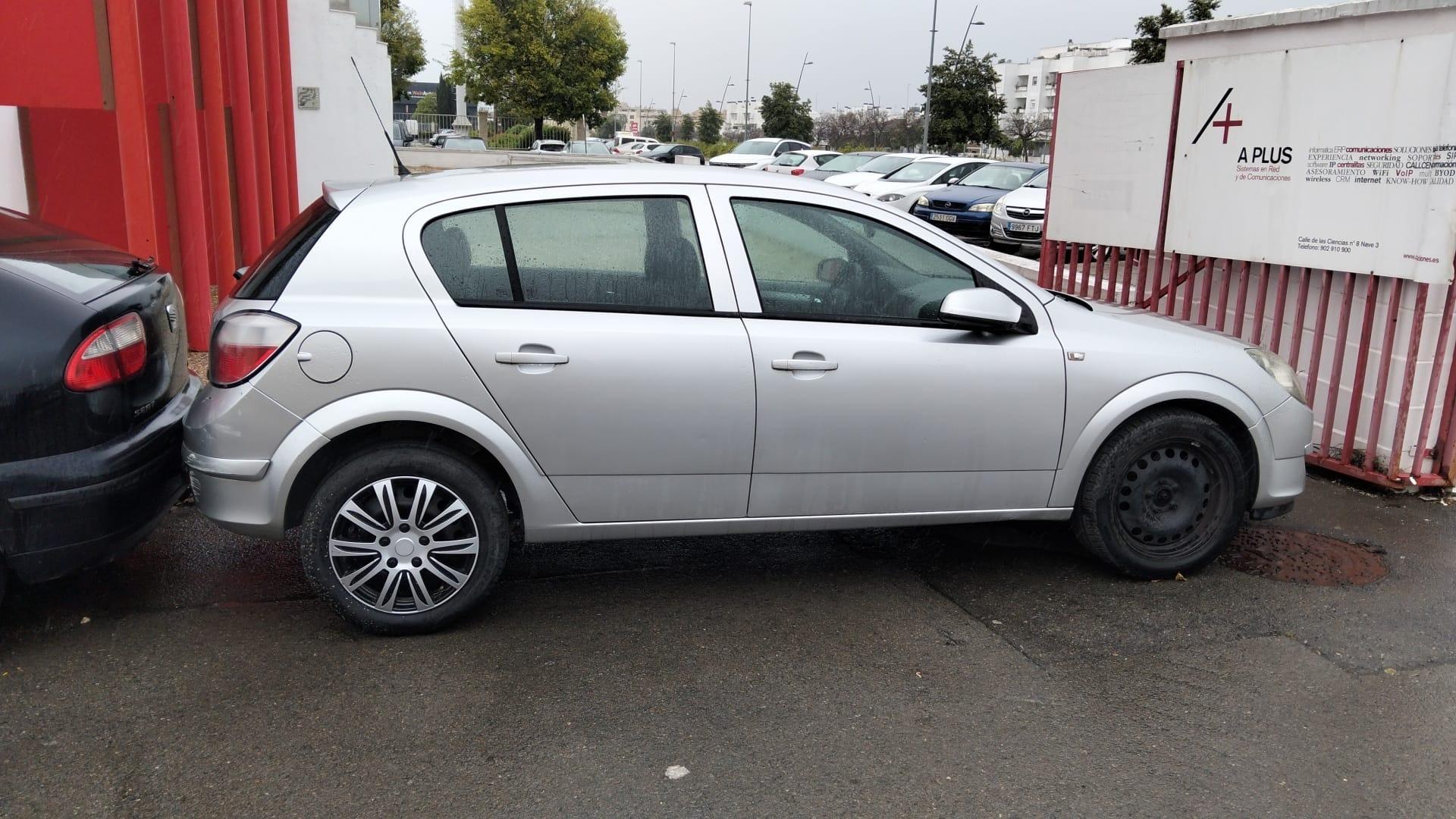 Foto 5 de Opel Astra H 