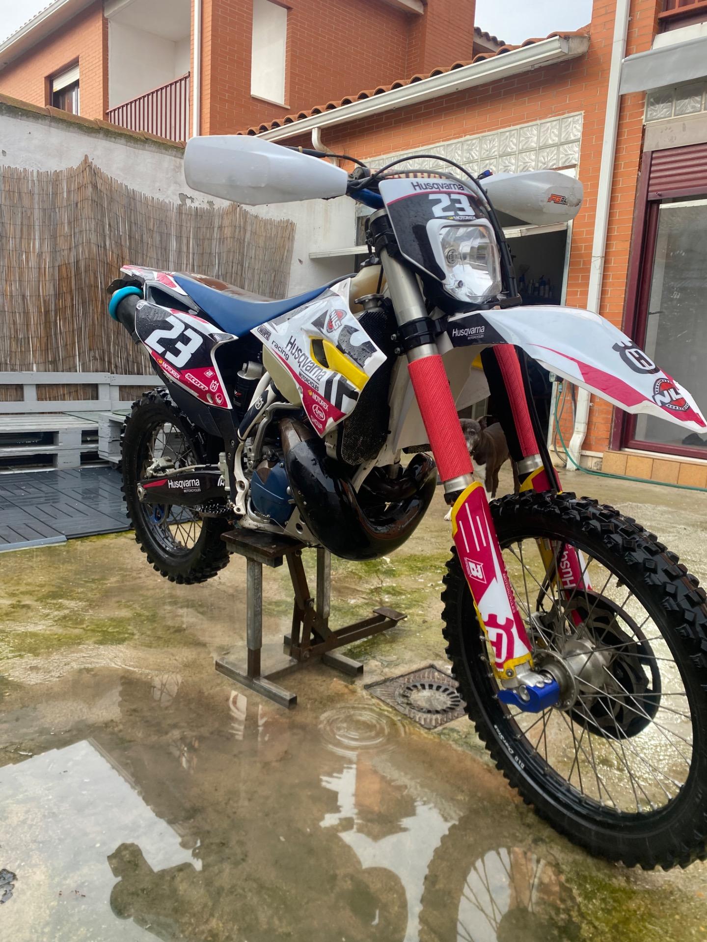 Foto 2 de moto o 4X4 