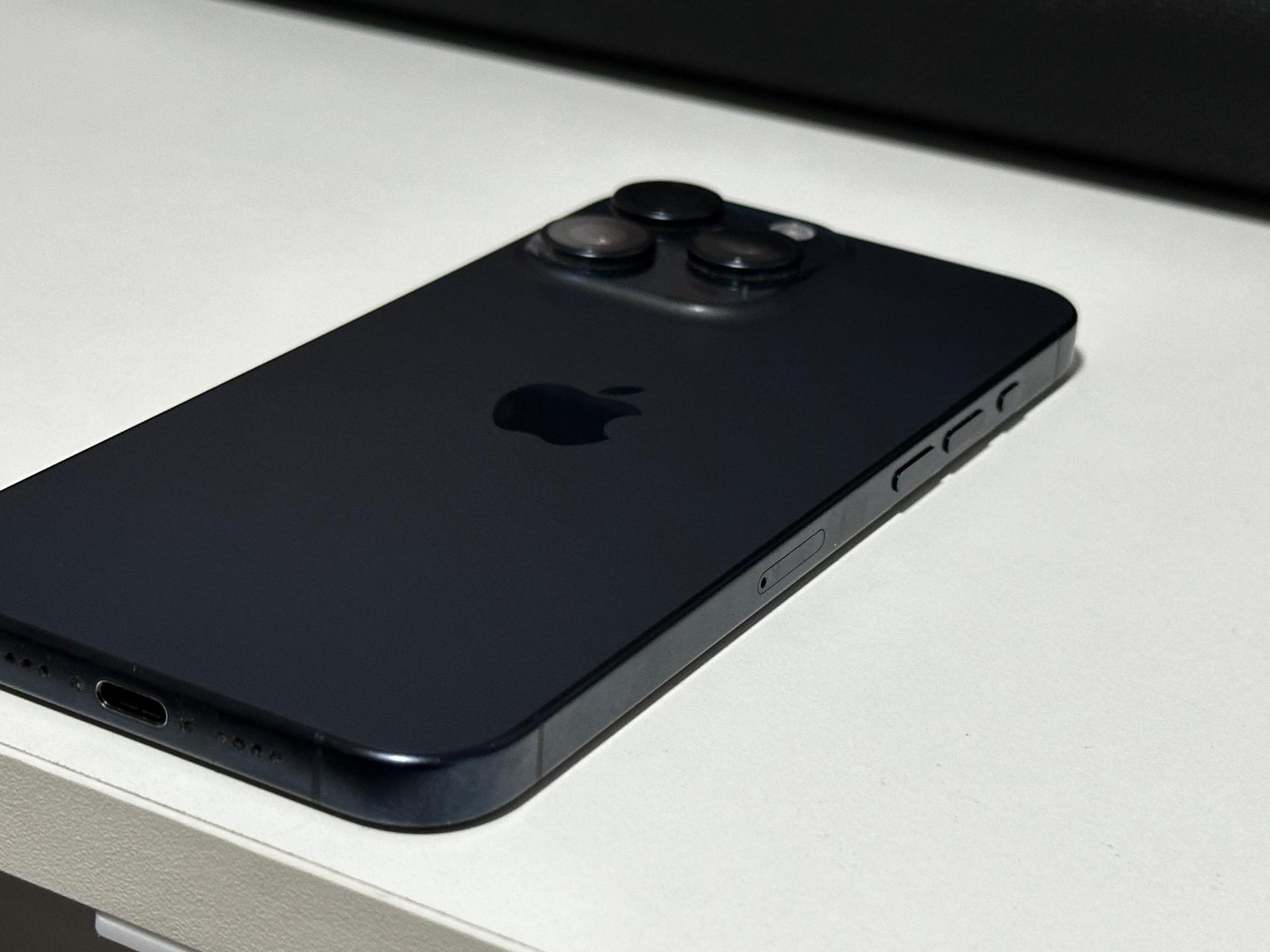 Foto 3 de iPhone 15 pro max