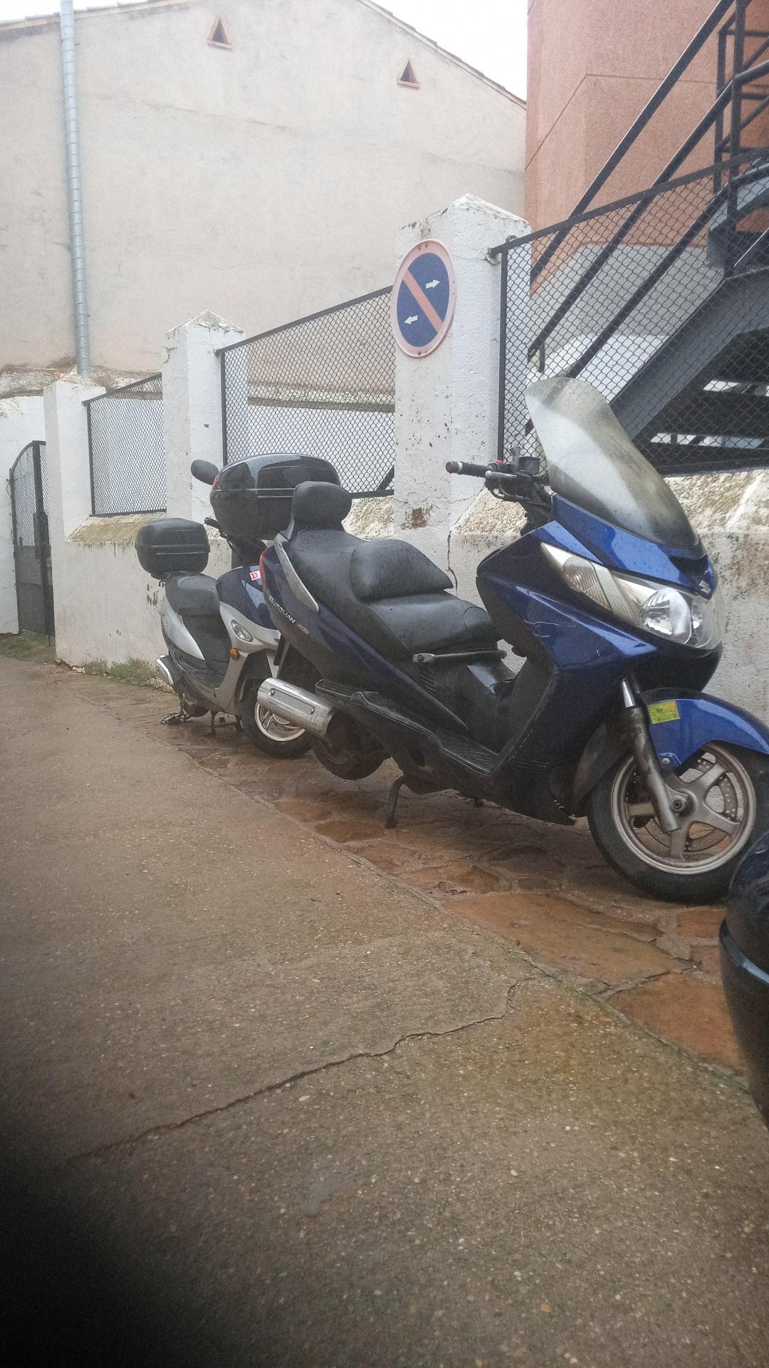 Foto 2 de Suzuki Burgman 400 cv