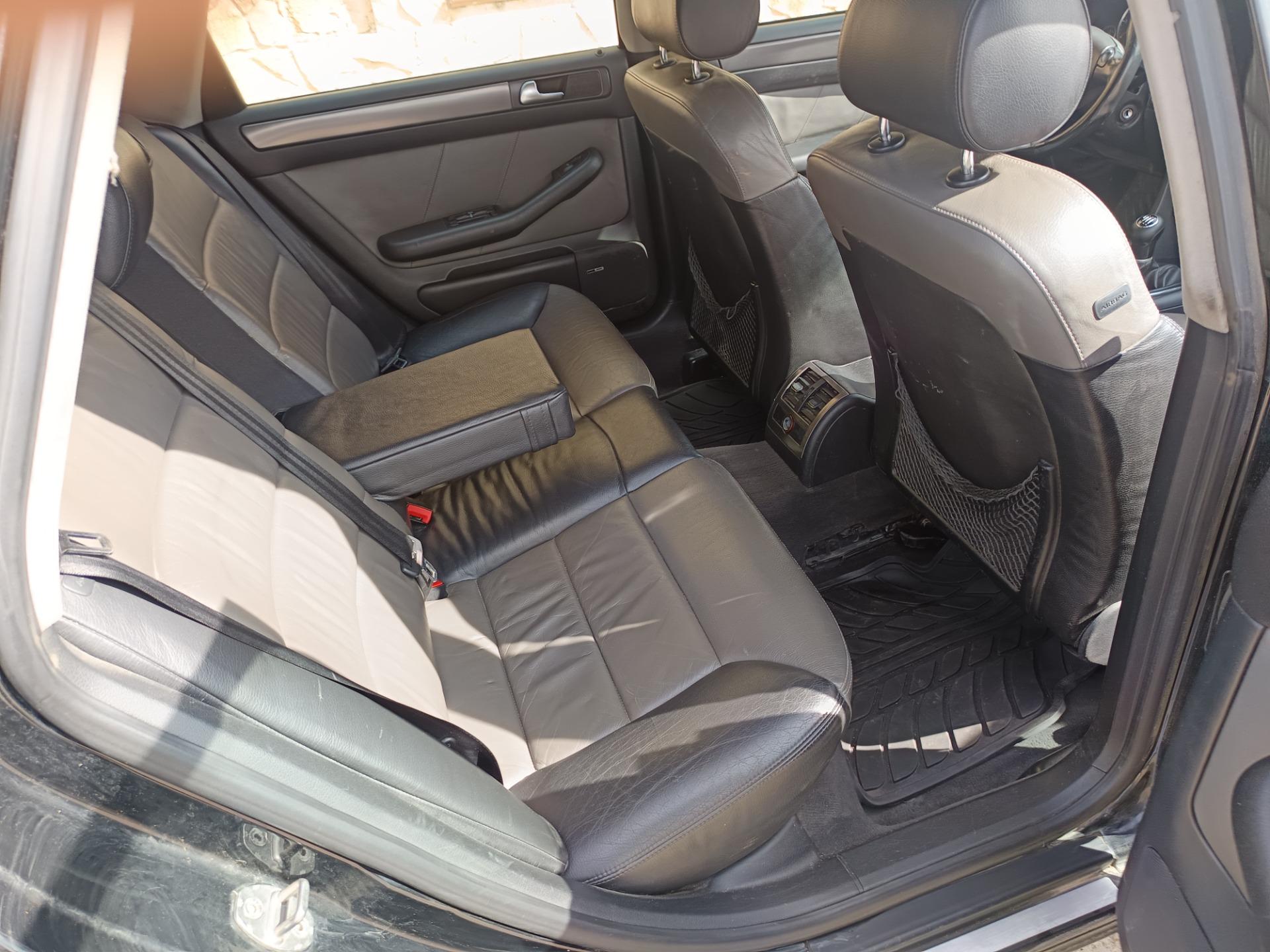 Foto 9 de Escuchó ofertas 