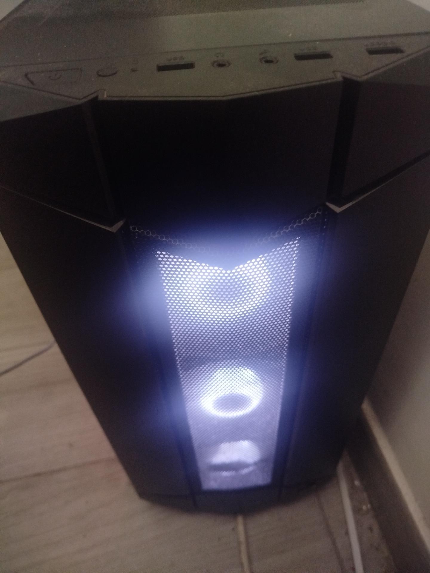 Foto de Ordenador gaming rtx 3070 por moto 125cc
