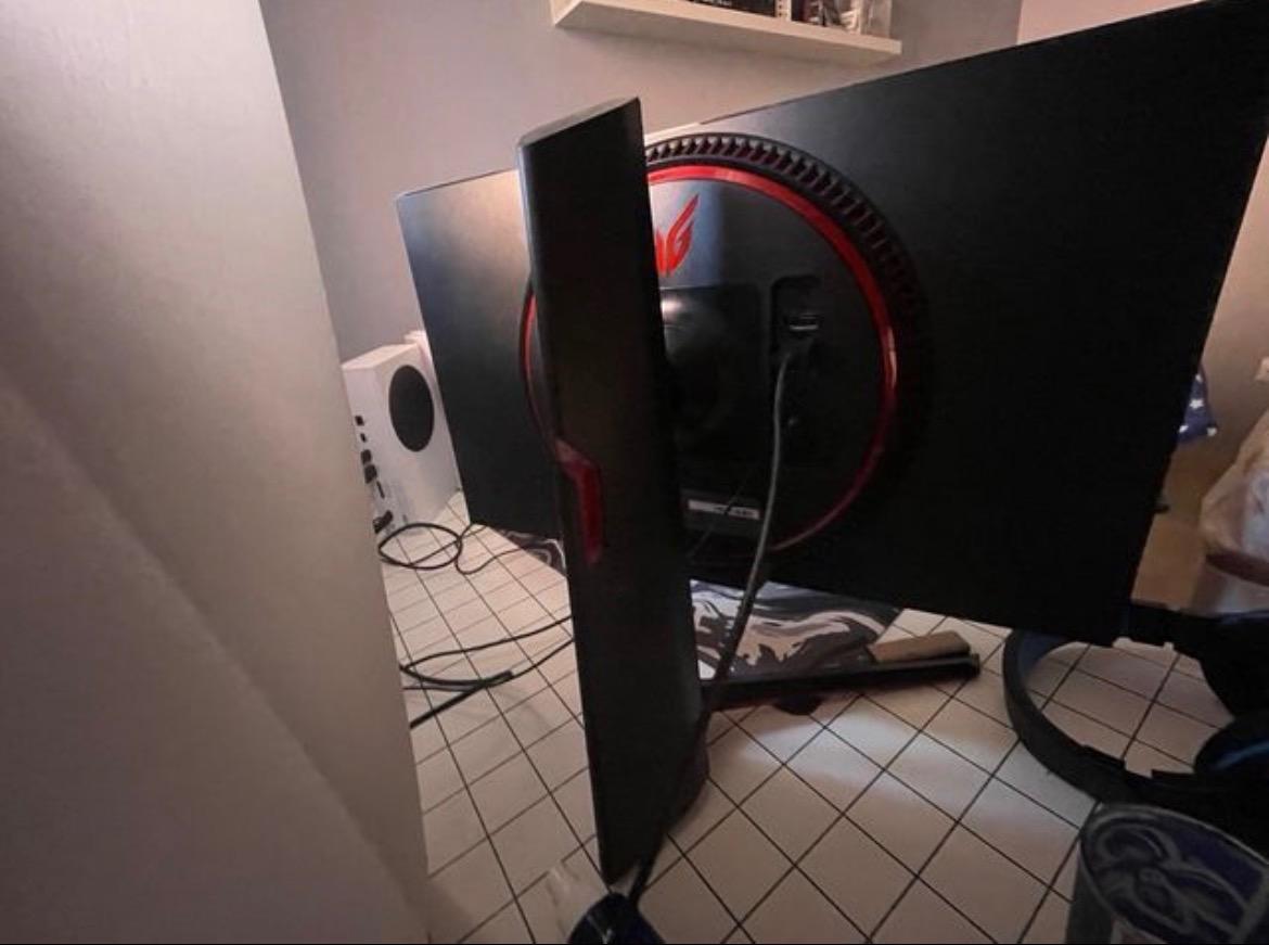 Foto 3 de Cambio xbox series s con monitor incluido 144hz