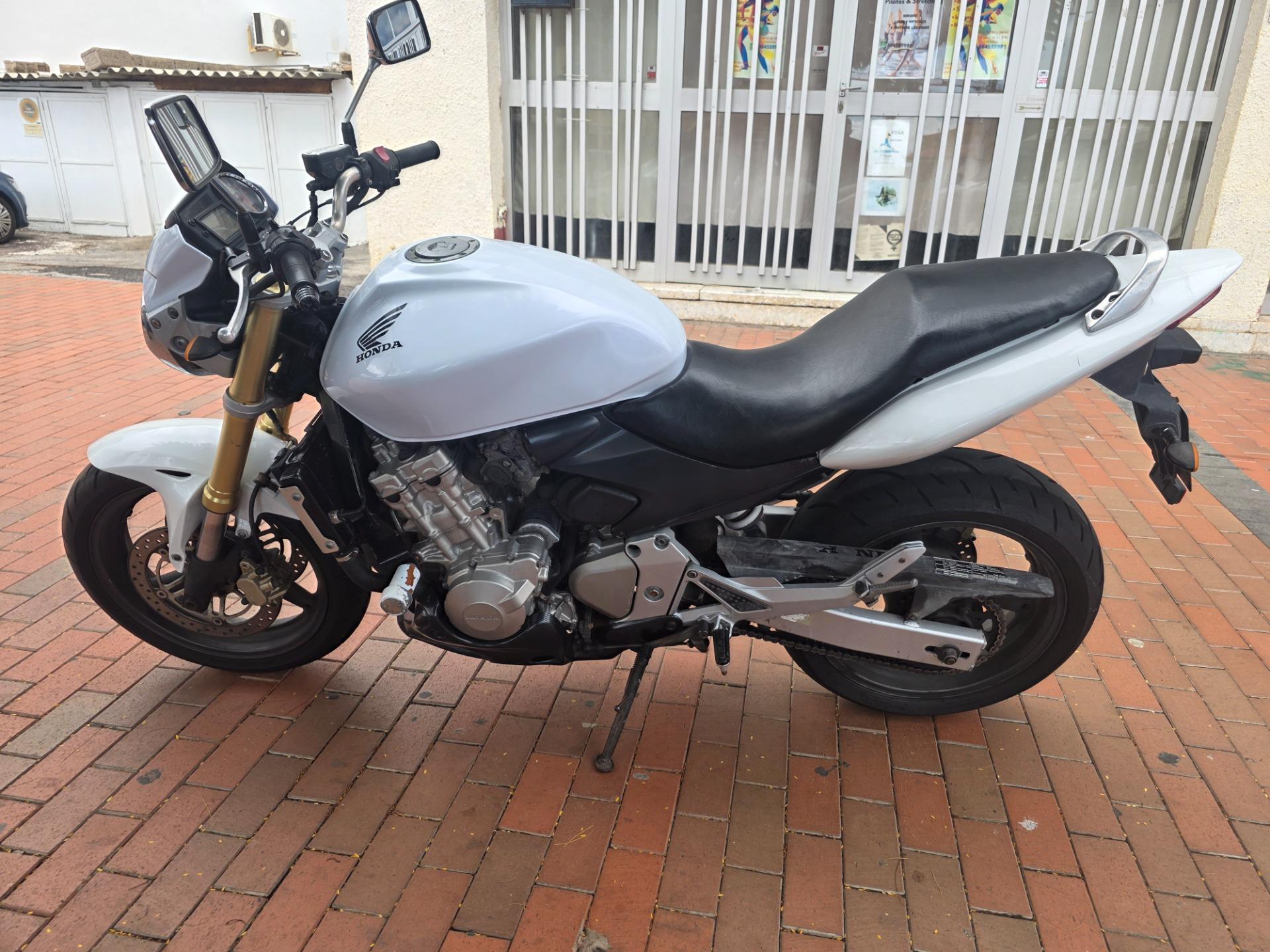 Foto 2 de Honda hornet 600