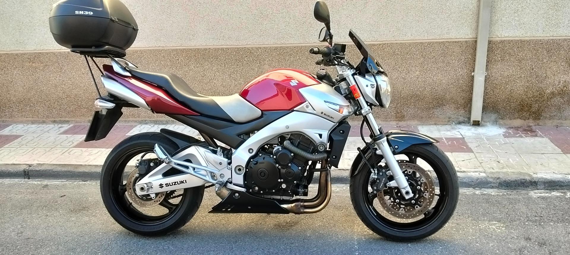 Foto 6 de Suzuki GSR 600