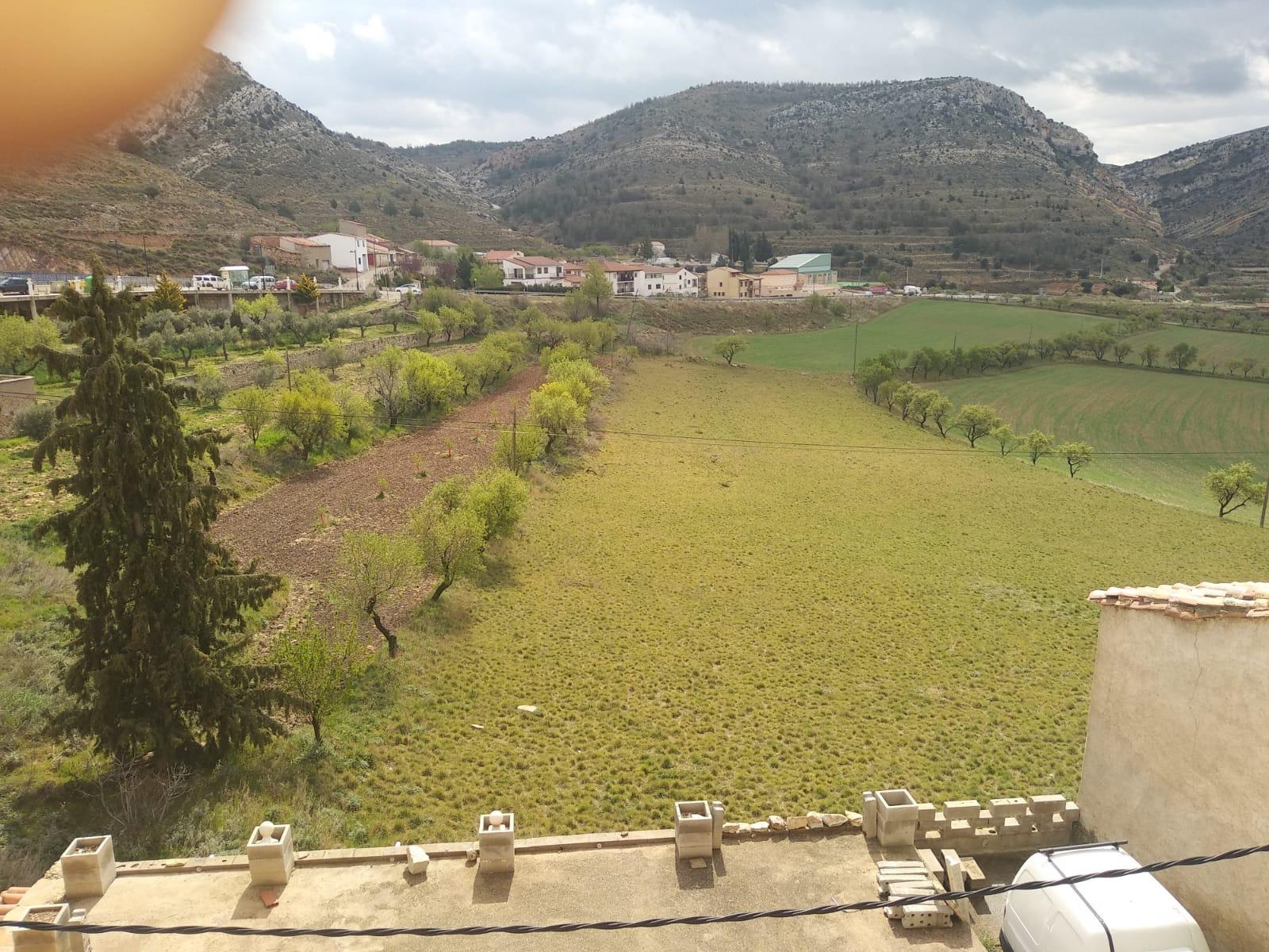 Terreno Rustico , Por reforma  – trueque en Teruel (foto 1)