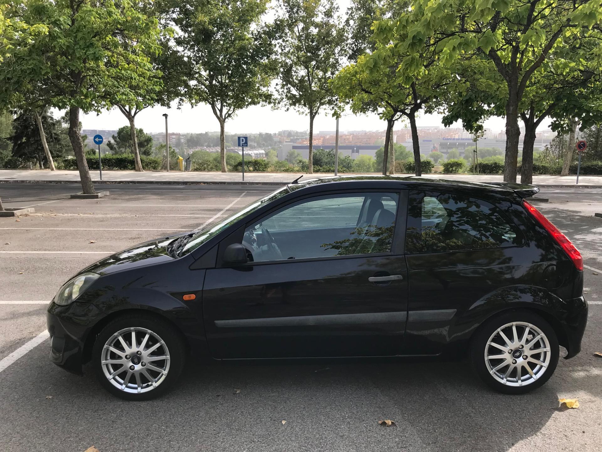 Foto 4 de Ford Fiesta Sport 
