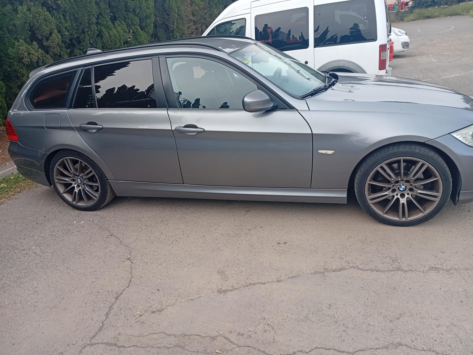Foto 5 de BMW 313  POR FURGONETAS 6 O 9 PLAZAS 