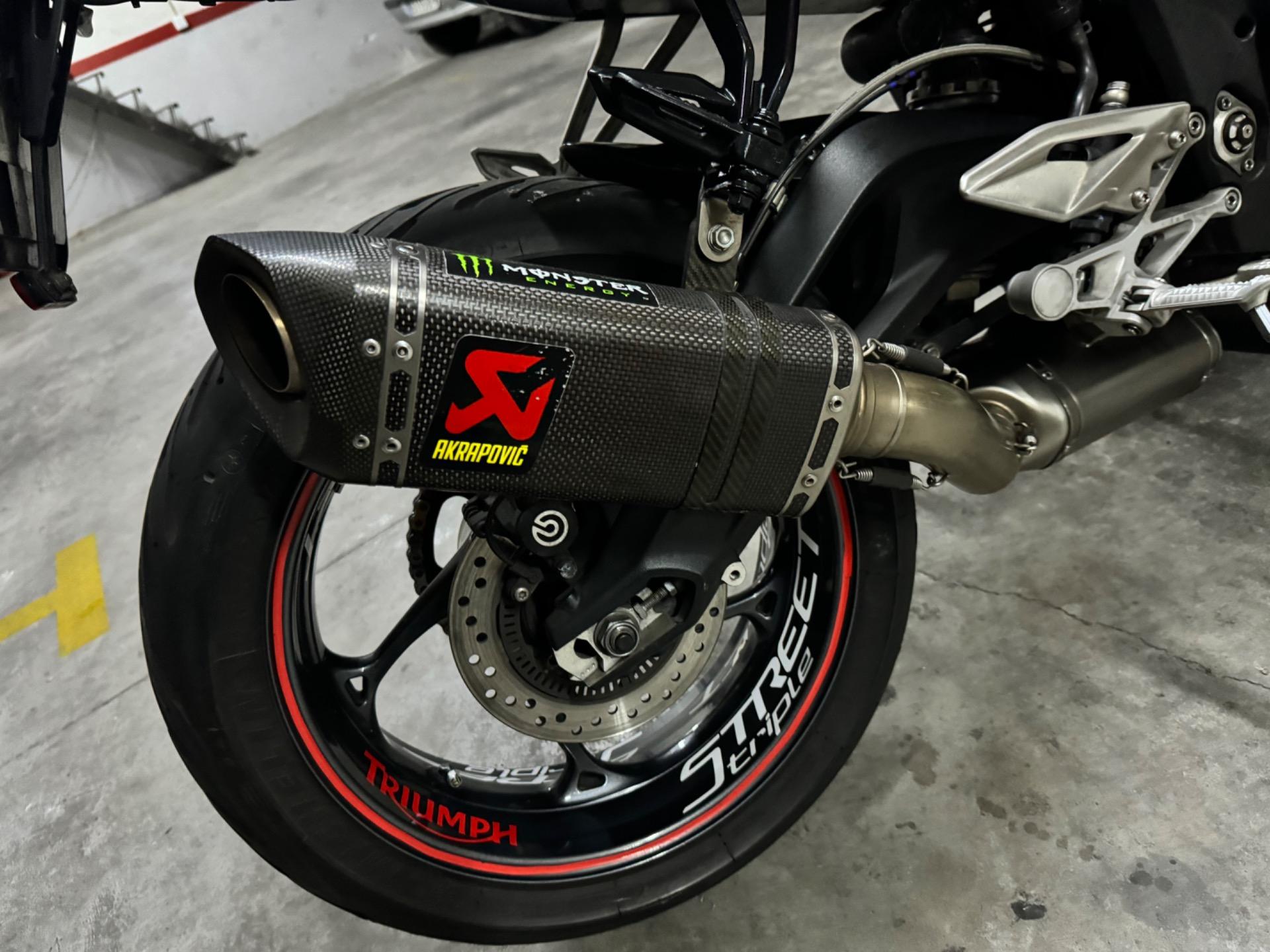 Foto 5 de Naked por T-max scooter misma relación calidad precio