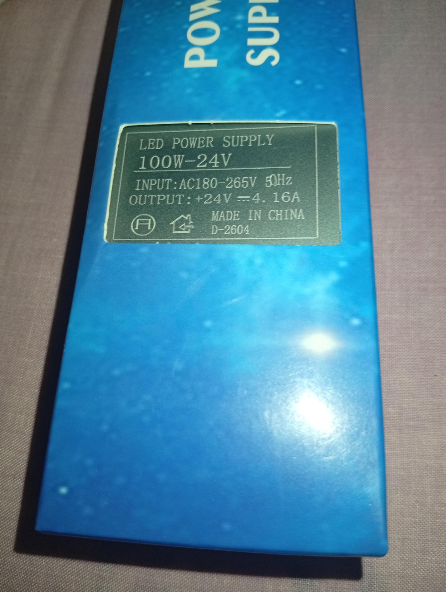 Foto 2 de Cambio lote de 12 fuentes de alimentación profesionales (10x 60W y 2x 100W, todas a 24V) por tablet 