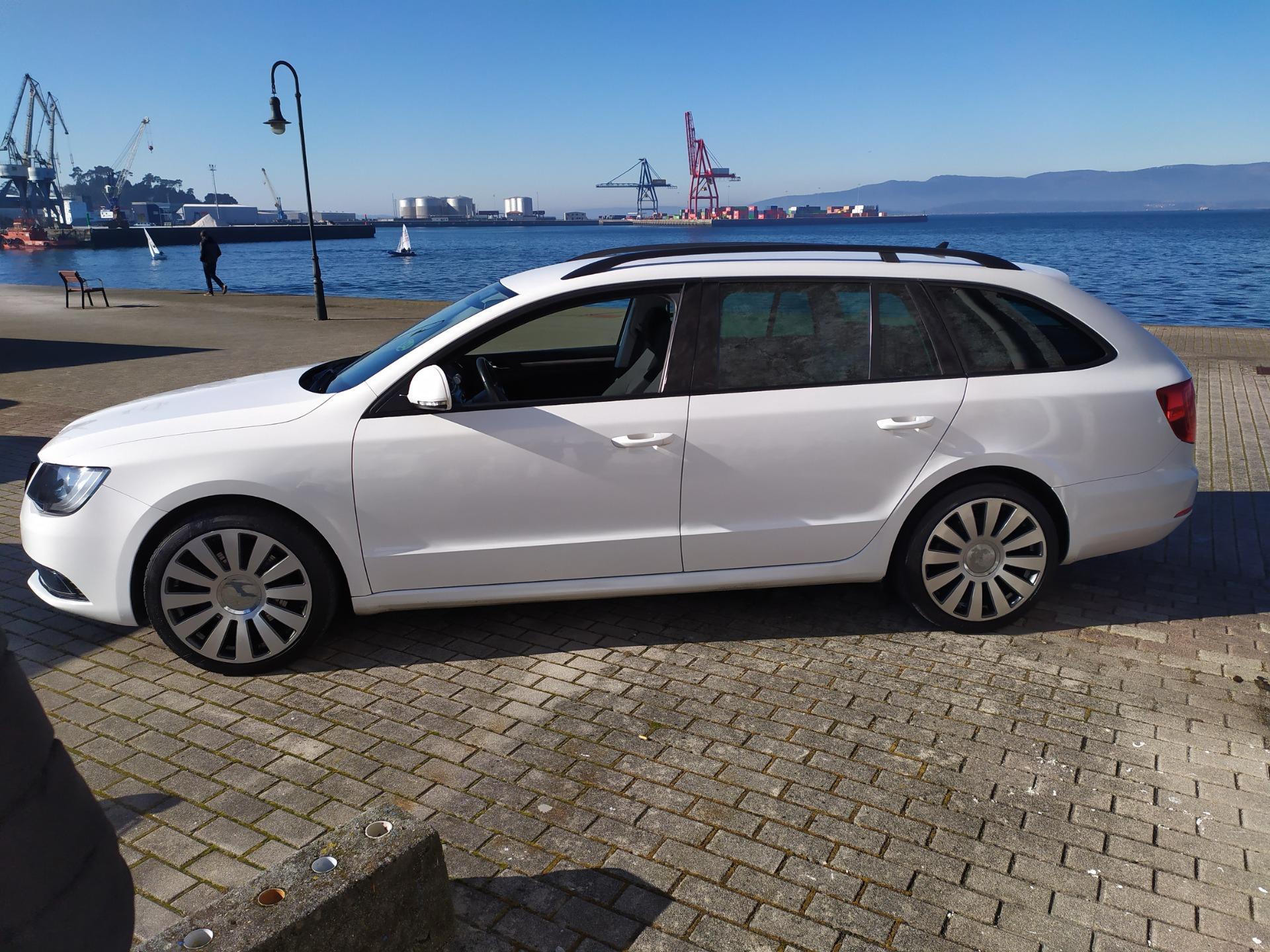 Foto 2 de Cambio Skoda SUPERB COMBI 