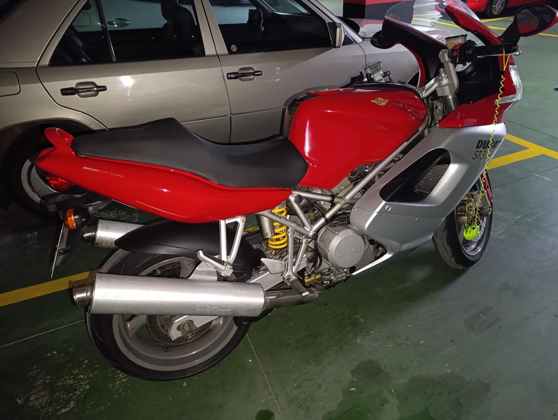 Foto de Cambio por moto custom en las mismas condiciones