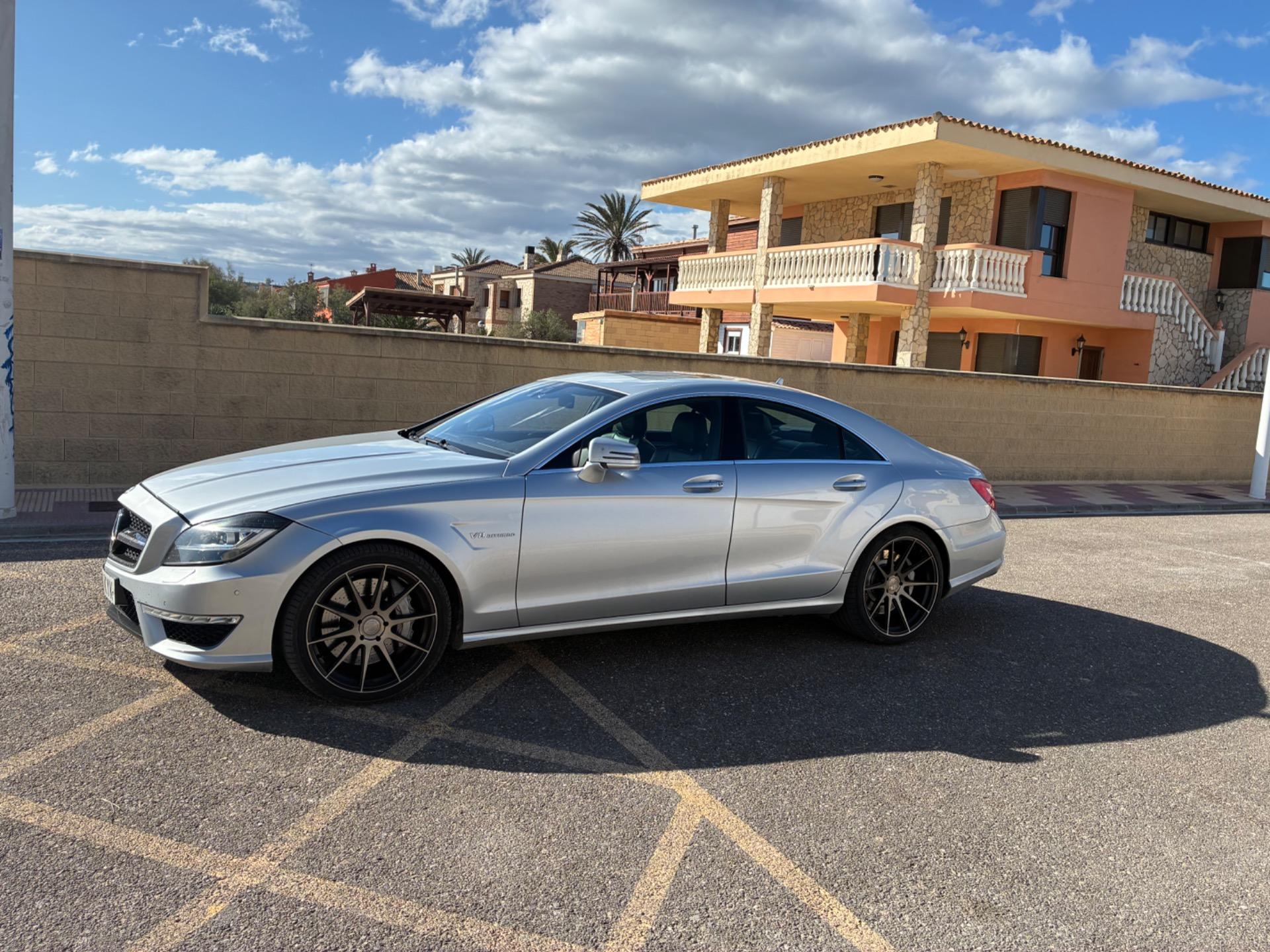 Foto 4 de Mercedes cls 63 amg 