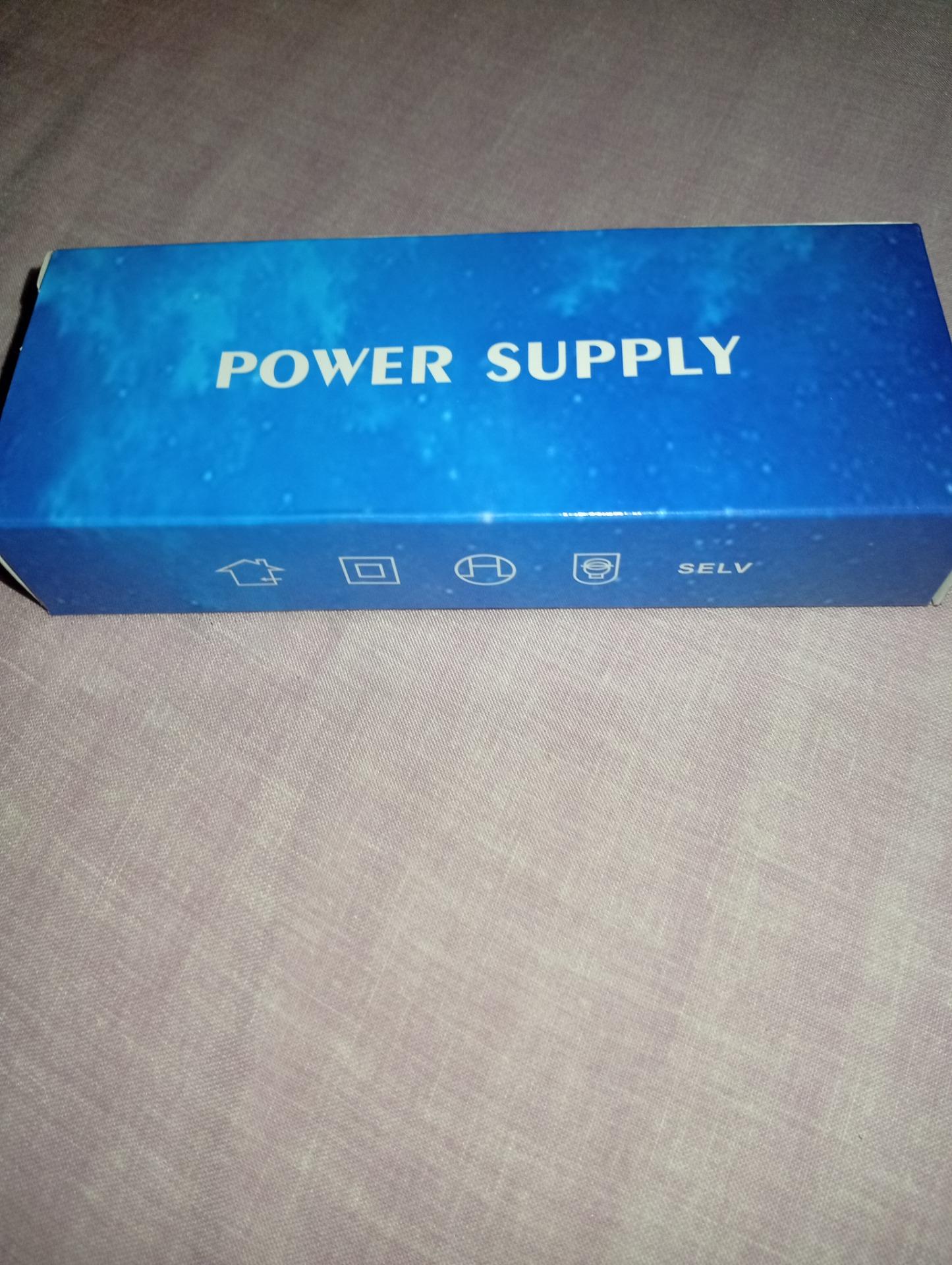 Foto 6 de Cambio lote de 12 fuentes de alimentación profesionales (10x 60W y 2x 100W, todas a 24V) por tablet 