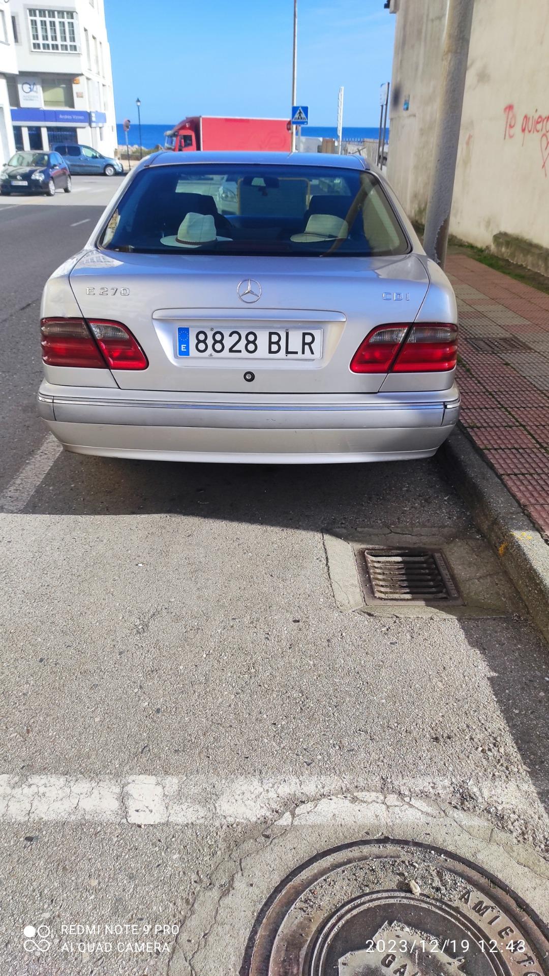 Foto 4 de Mercedes E 270 CDI  2001