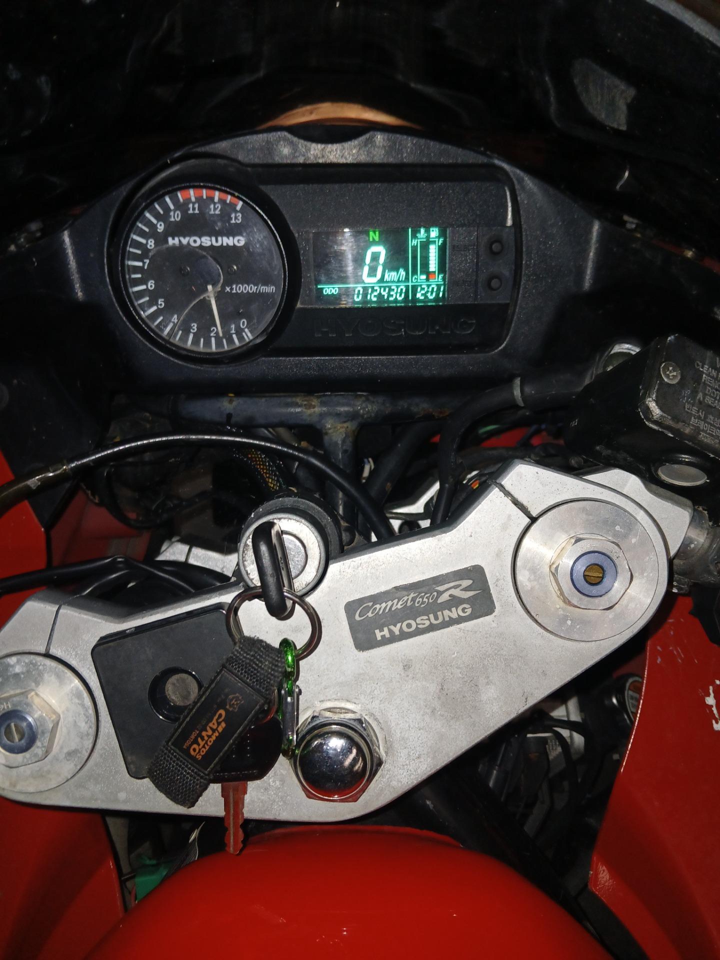 Foto 3 de Hyosung Comet GT 650 r 2008