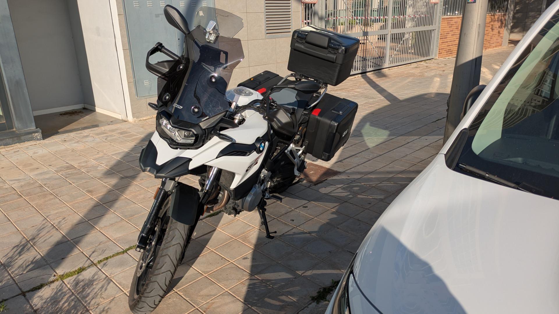 Foto 3 de BMW GS 750 F 2023