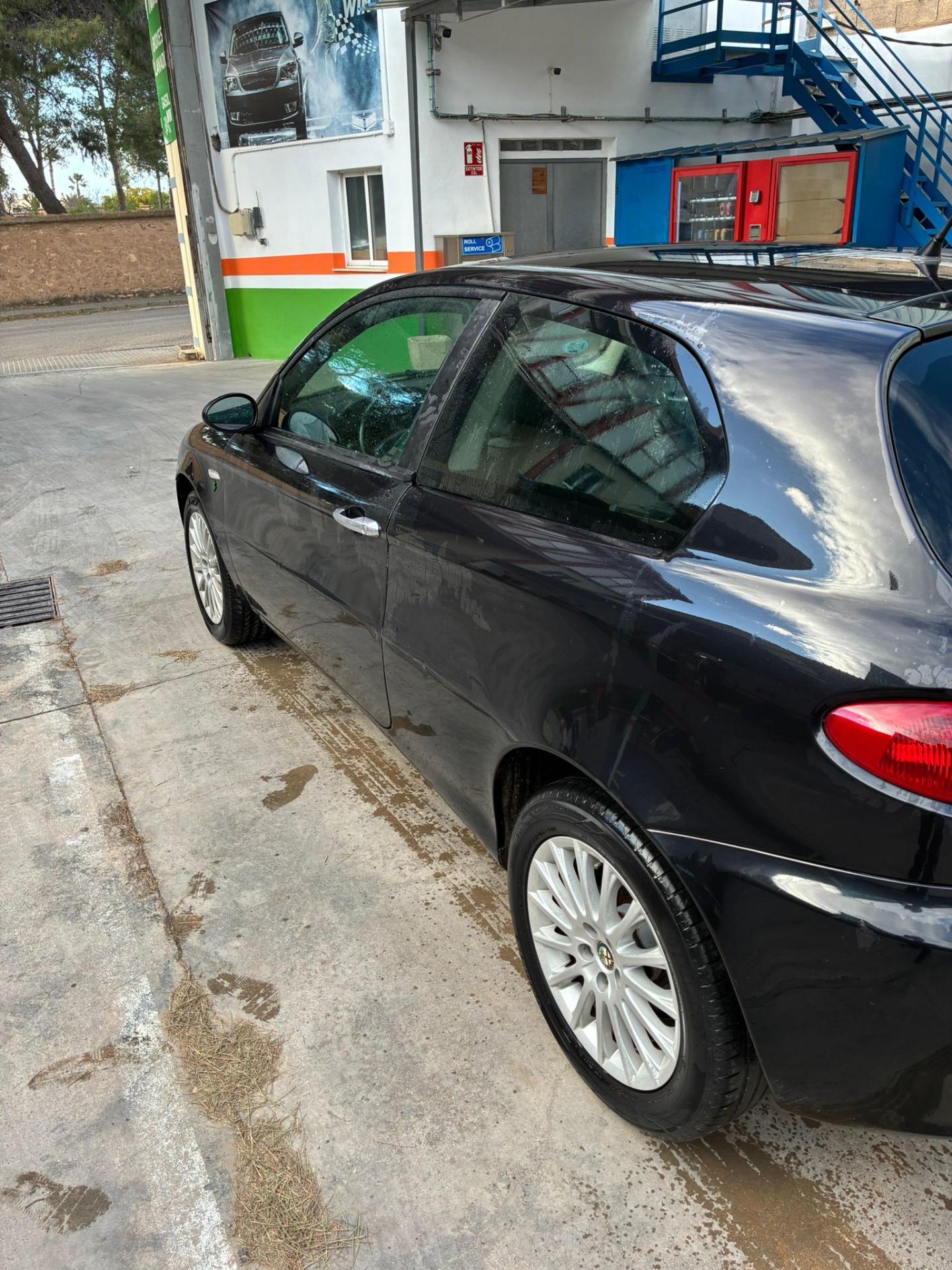 Foto 3 de Coche familiar 