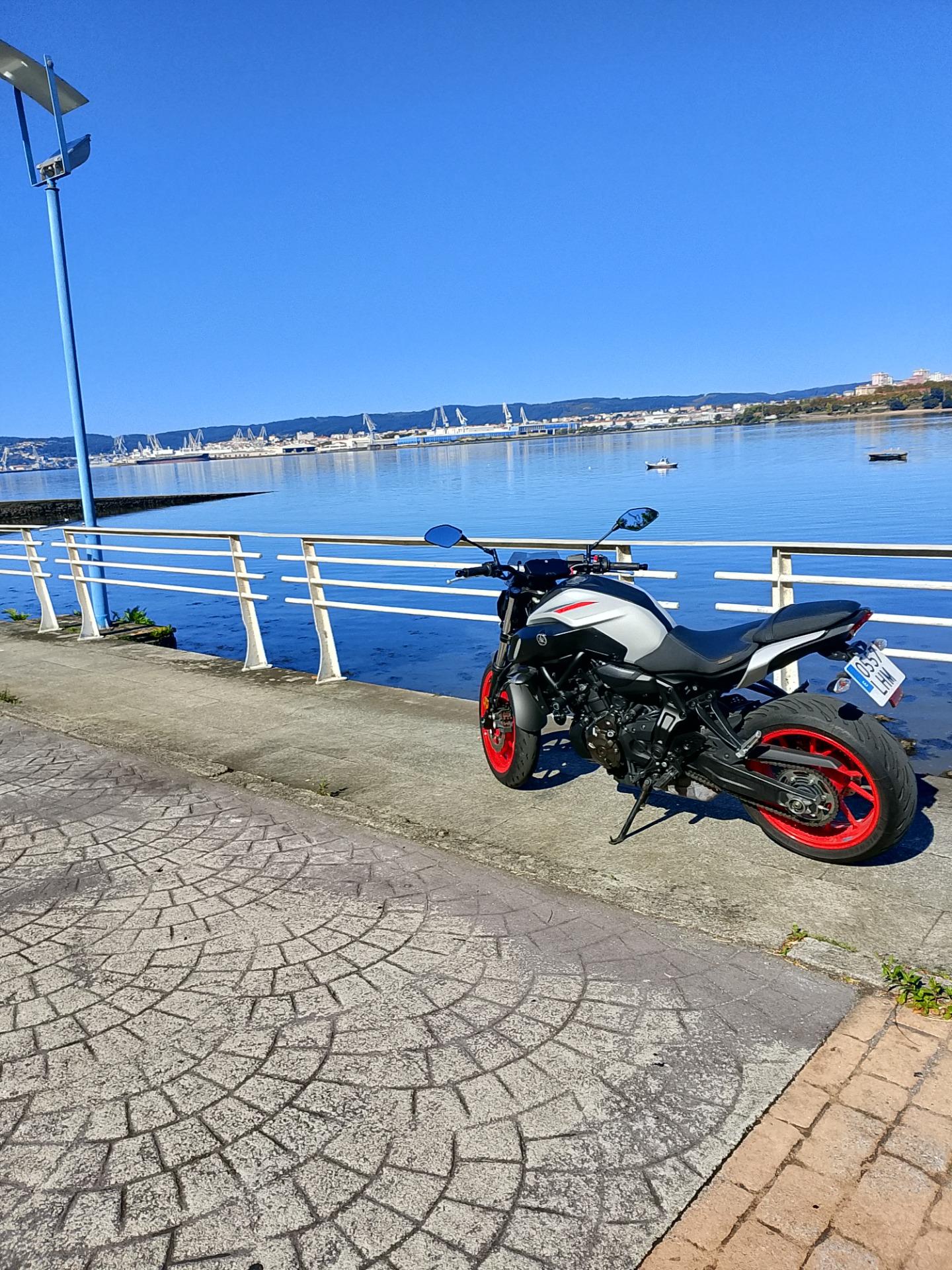 Foto de Yamaha mt 07 