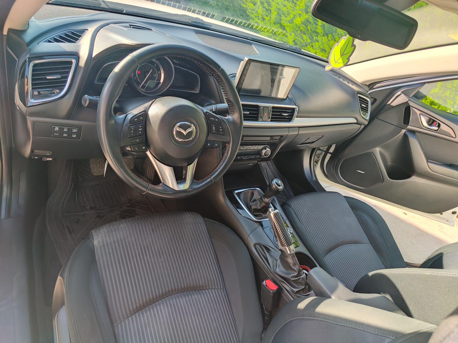 Foto 6 de Mazda 3 lexury Safety tope de Gama 