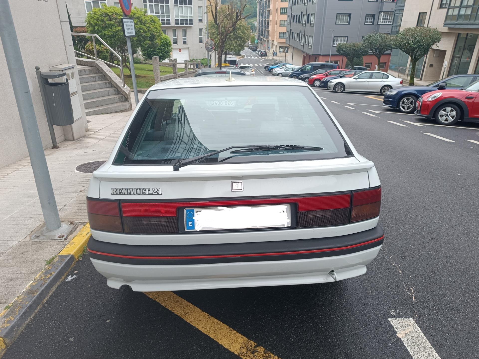 Foto 3 de Coche Renault 21