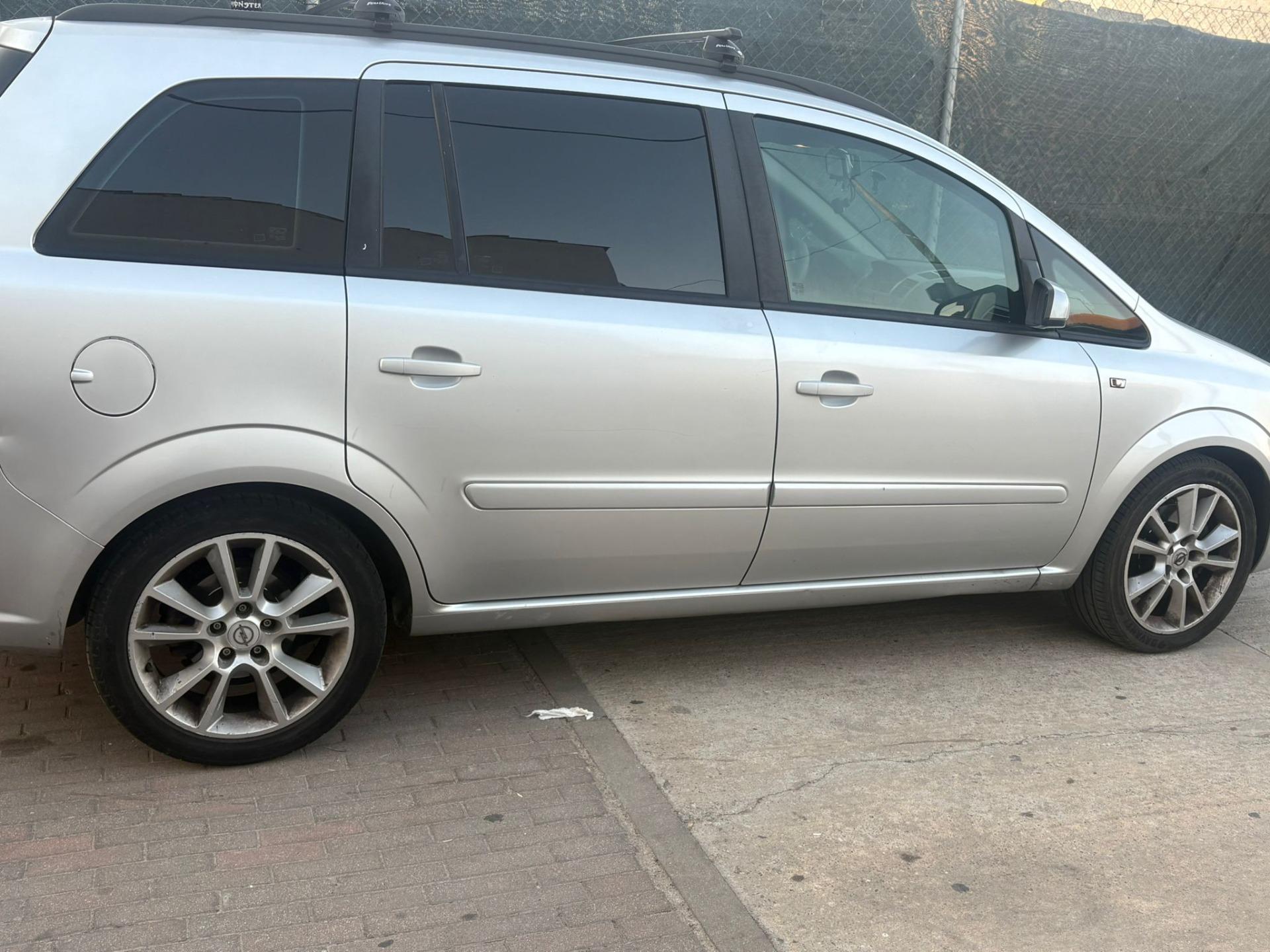 Foto de Opel zafira b 2006 1.9 150caballos 7 plazas