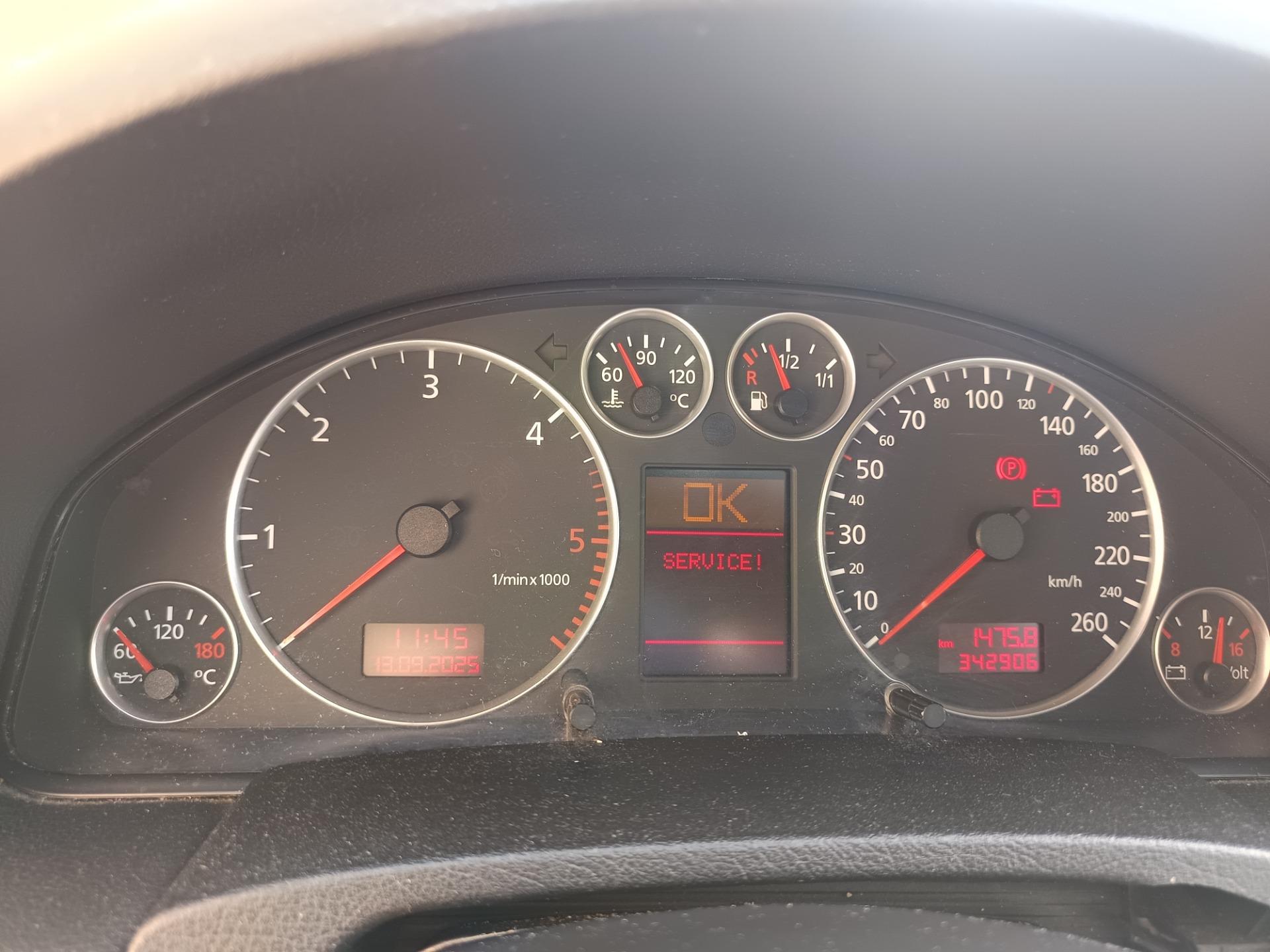 Foto 2 de Escuchó ofertas 