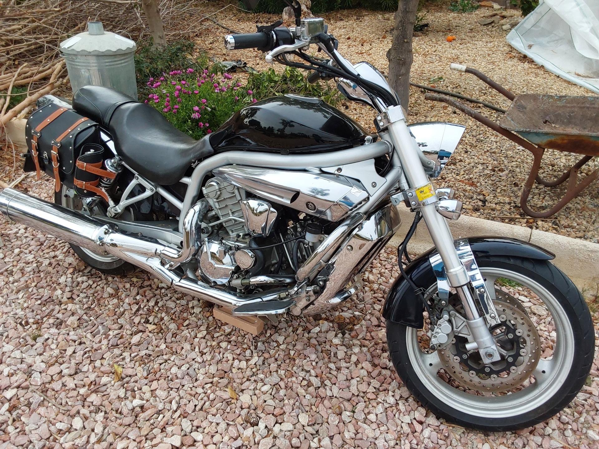 Foto de Moto hyosung gv 650i 
