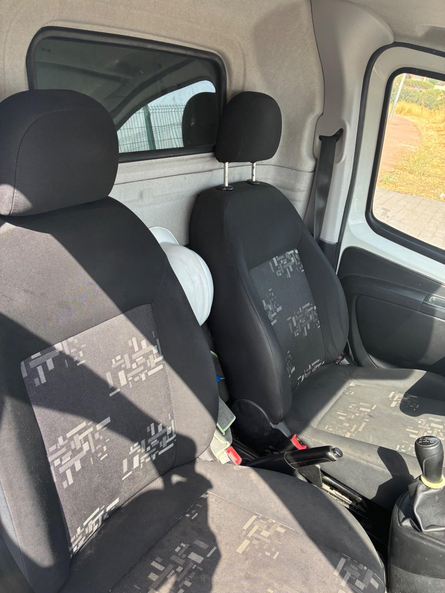 Foto 7 de Furgoneta por coche 