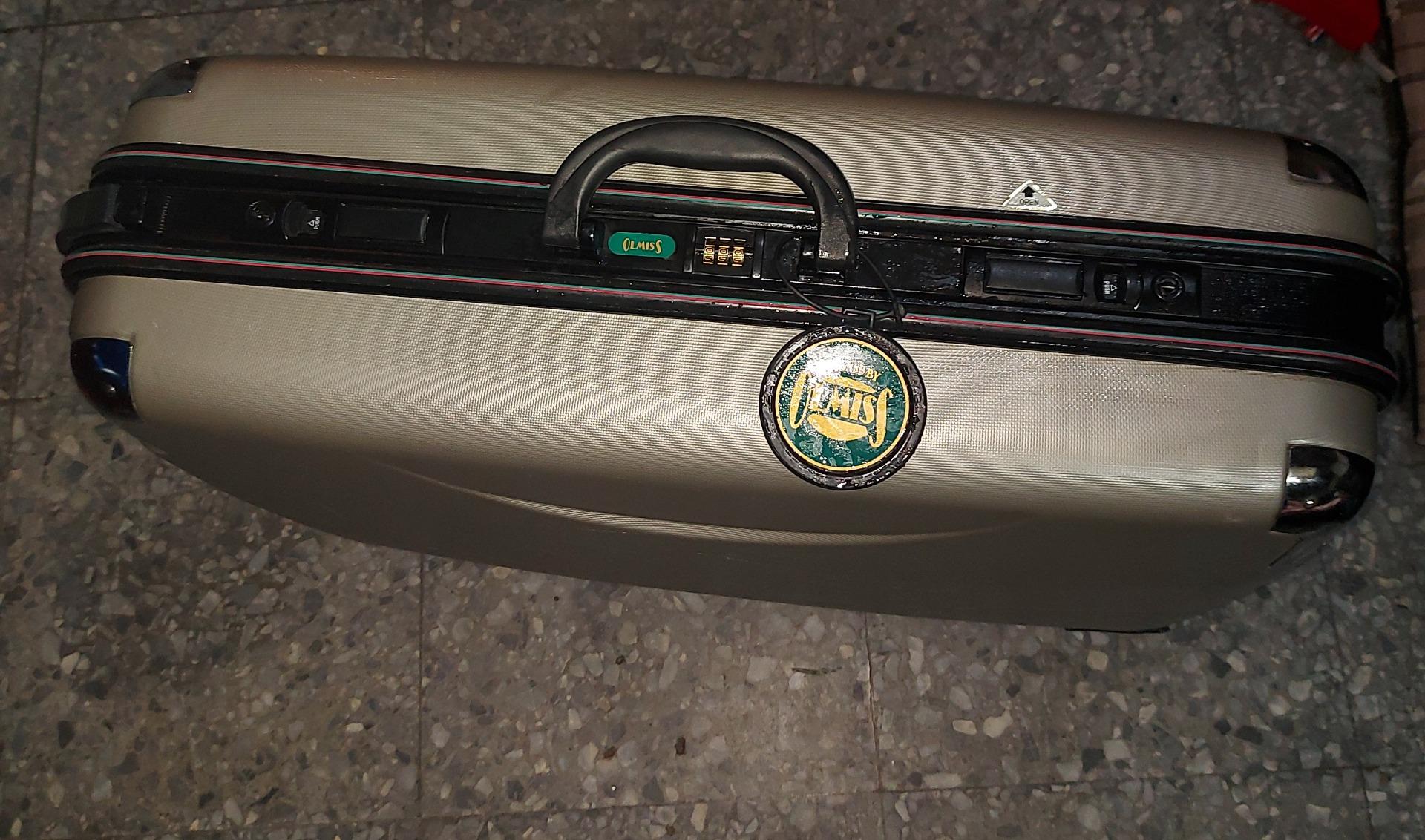 Foto de maleta la marca olmis grande