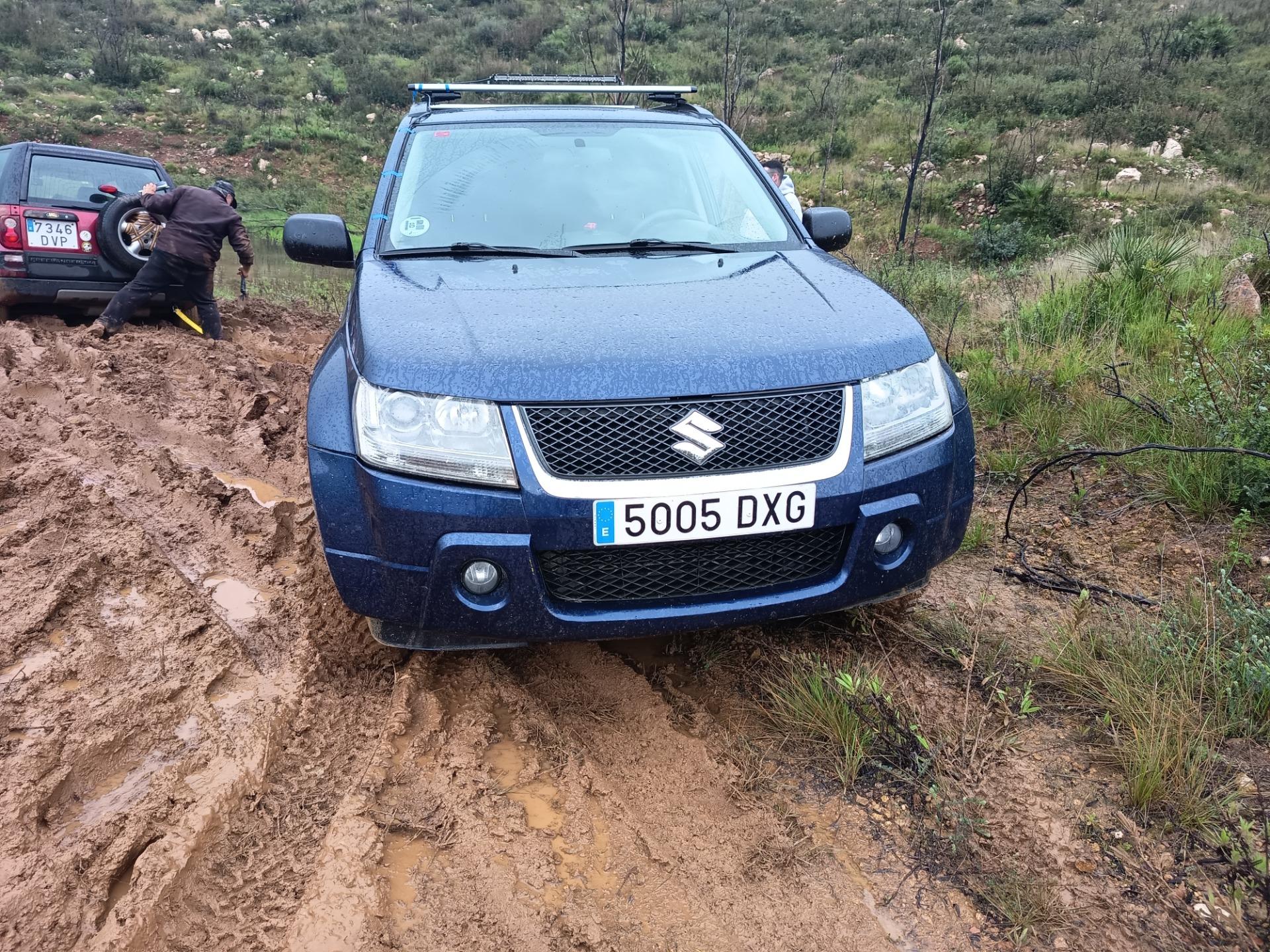 Foto 2 de 4x4 Suzuki grand vitara