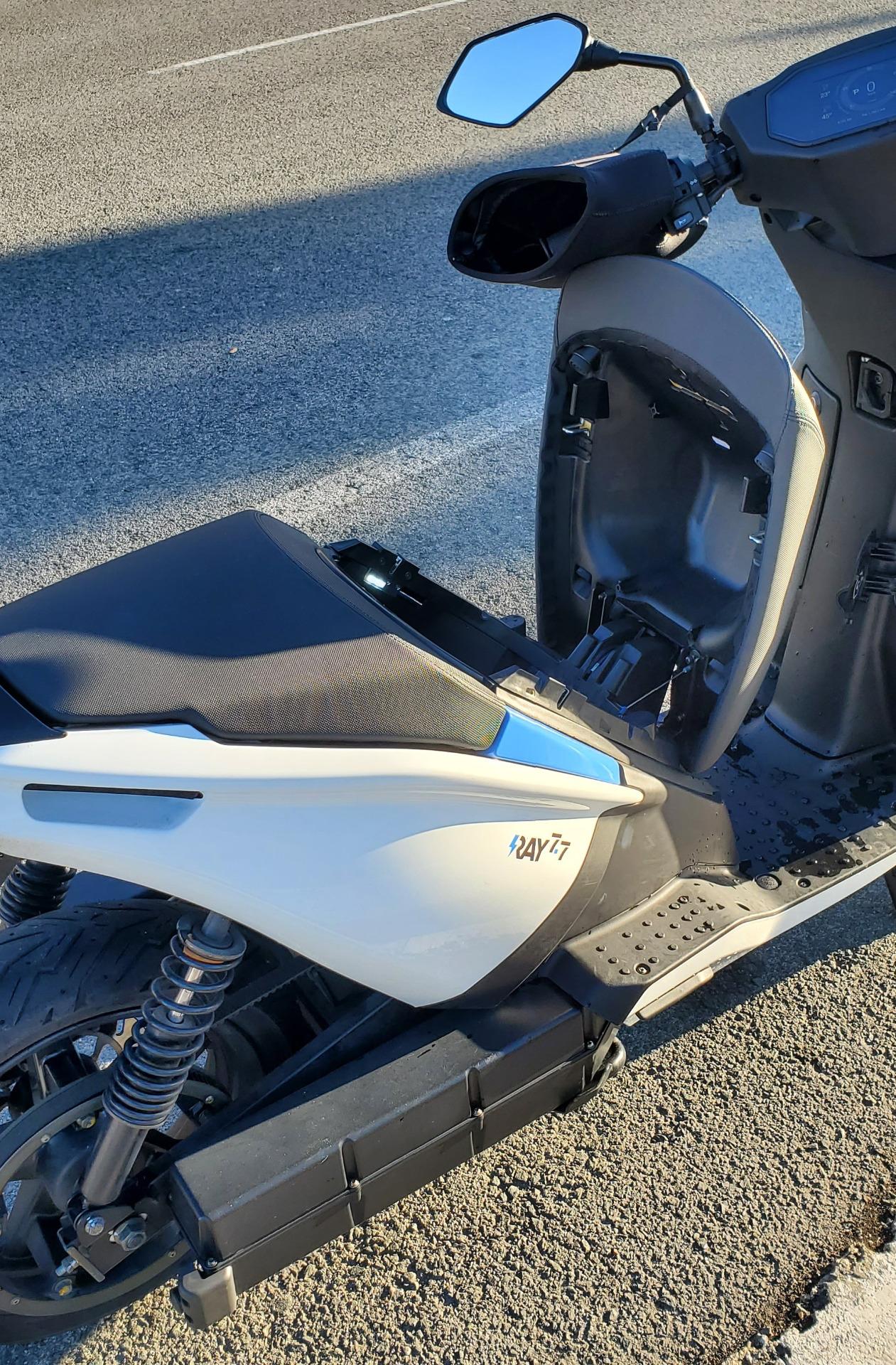 Foto 5 de Moto electrica nacional RIEJU RAY 7.7 de febrero de 2022 con 9.500 km