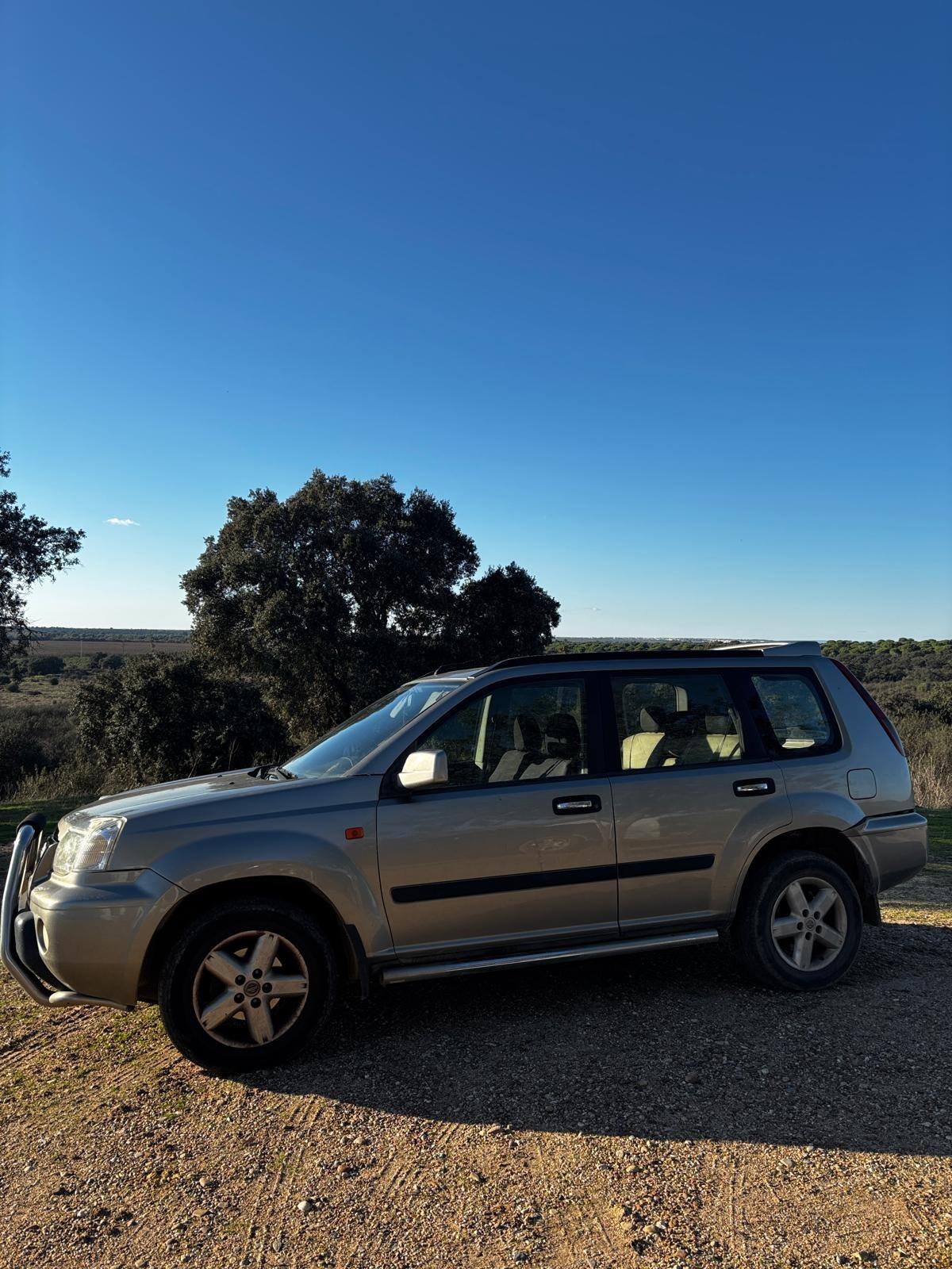 Foto 3 de Nissan xtrail sport