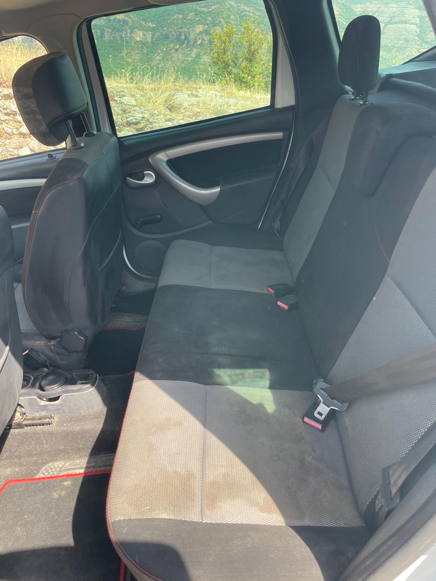 Foto 2 de Dacia Duster Laurence 4x2 Diesel 2013