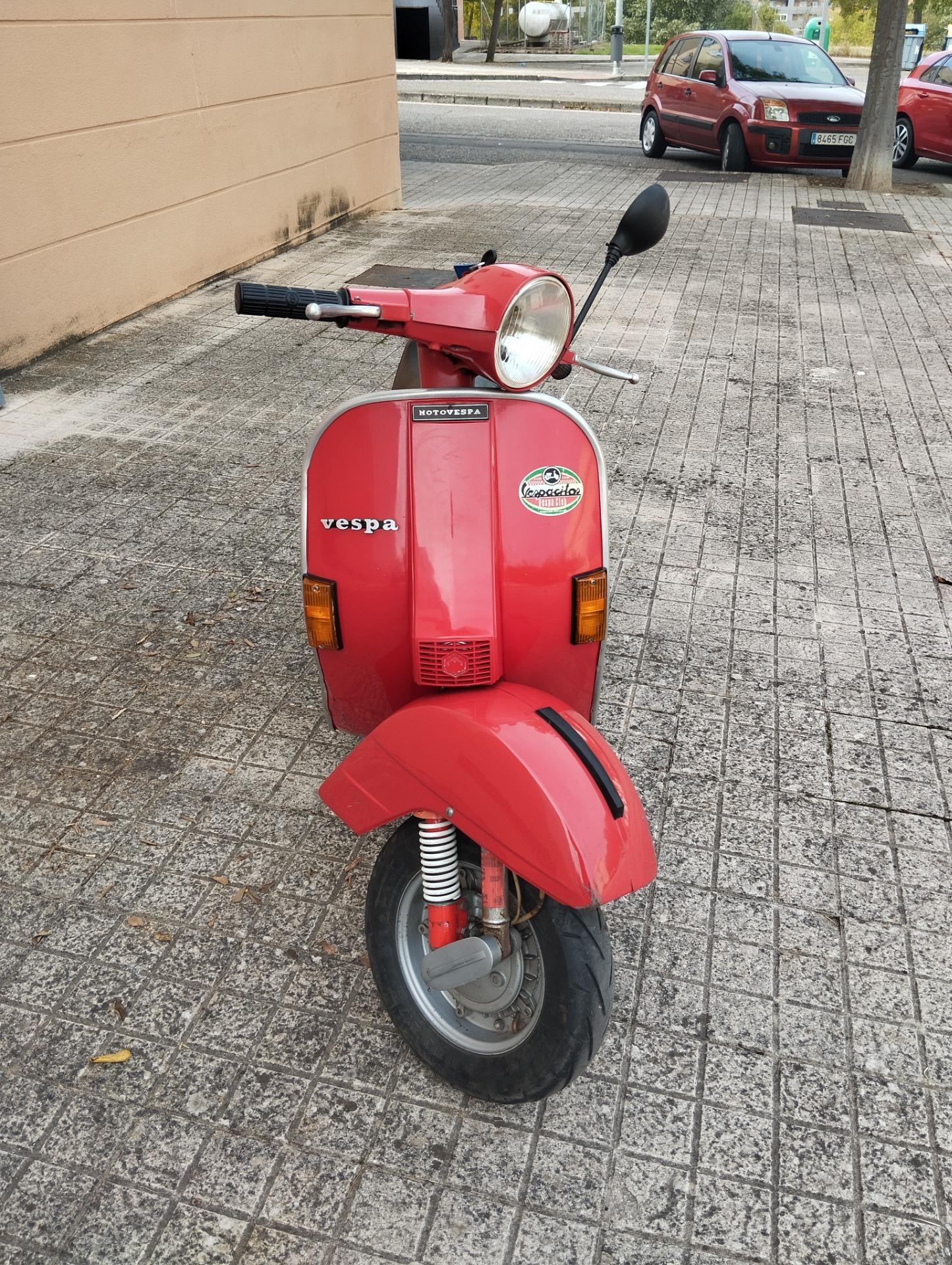 Foto 3 de Vespa 200 DN