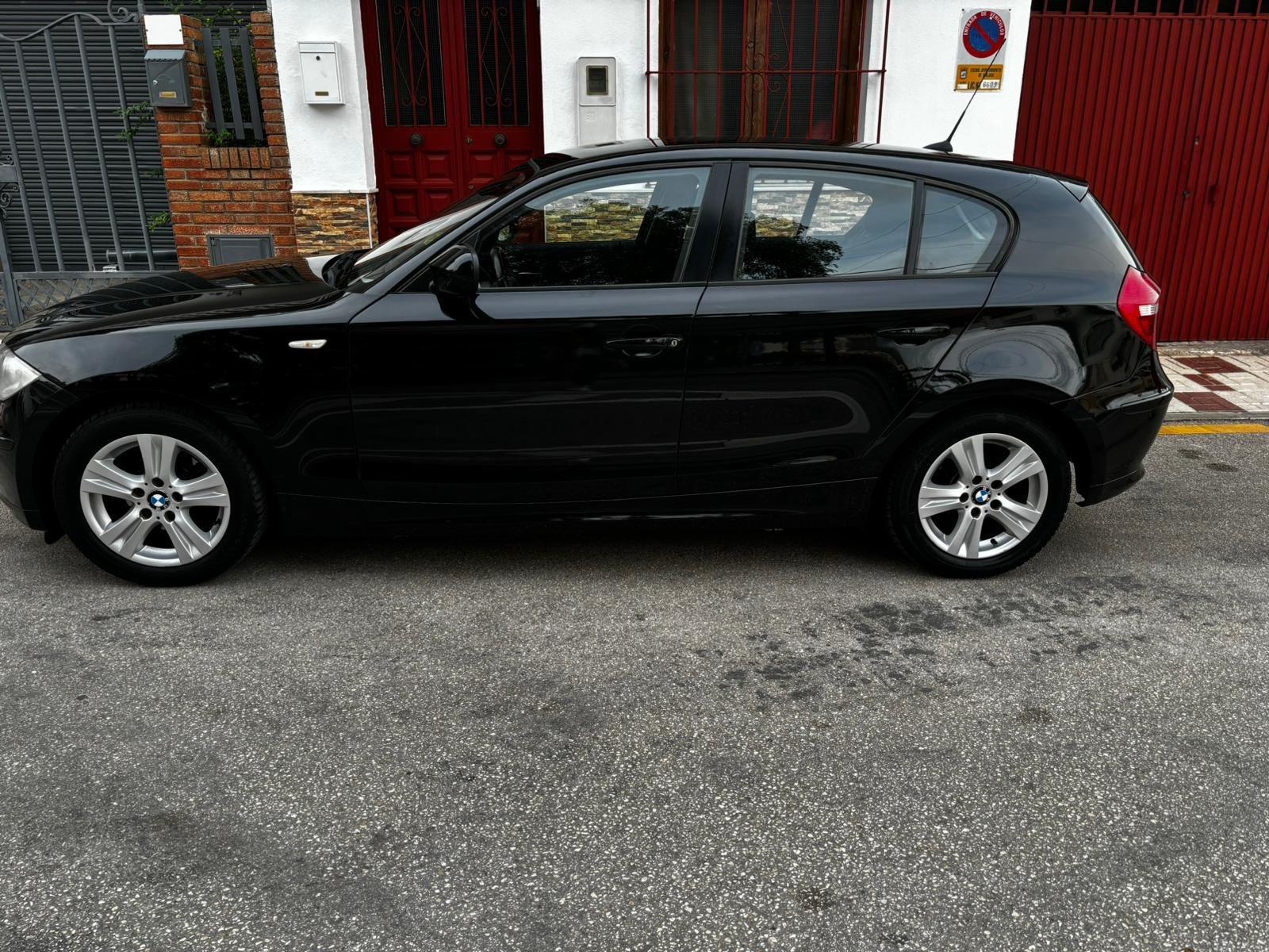 Foto 4 de Cambio BMW serie 1 del 2011 por mini diésel mínimo del 2010 con menos de 200.000 km 