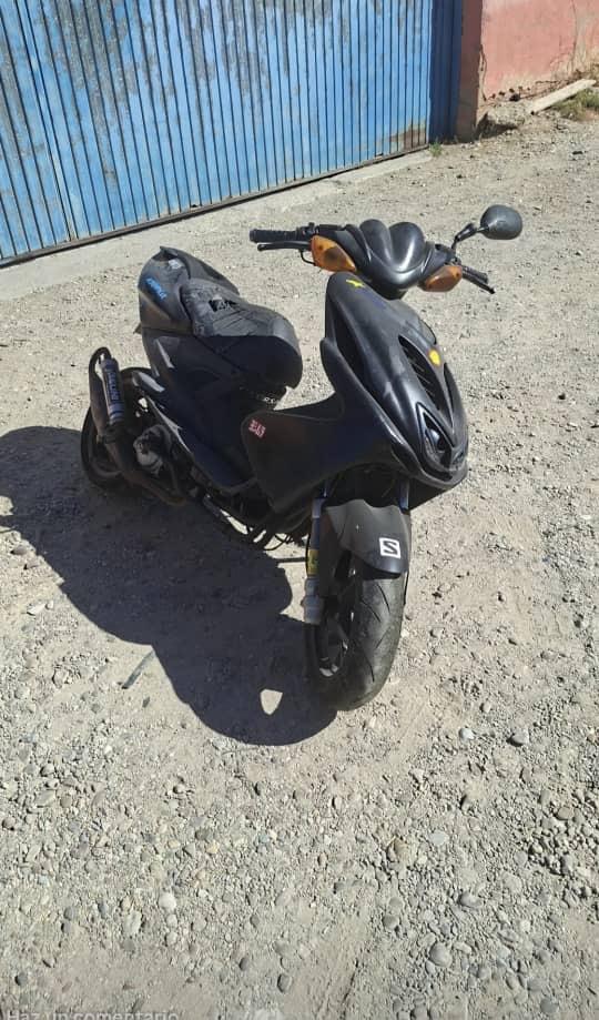 yamaha aerox  – trueque en Zaragoza (foto 4)