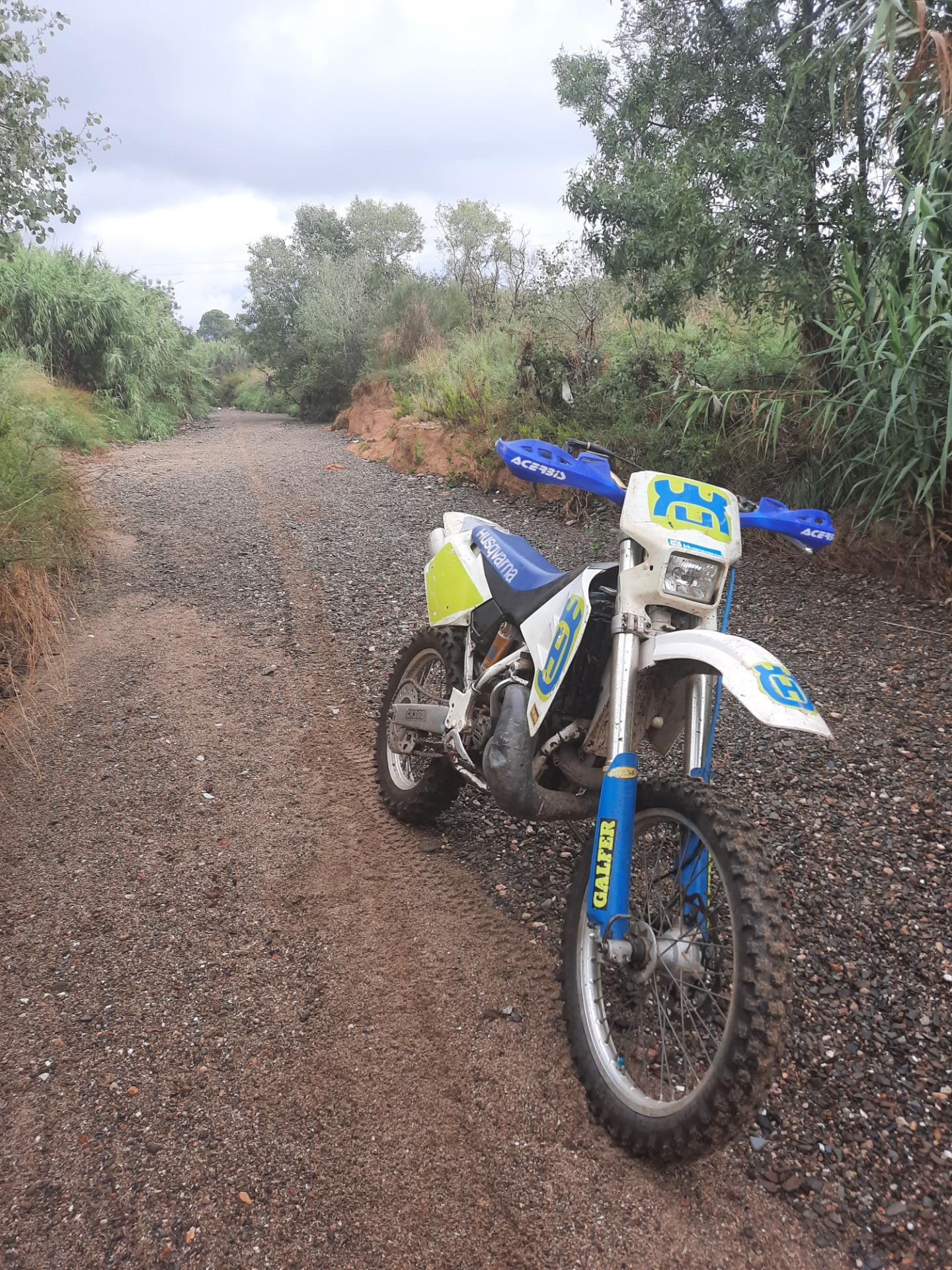 Foto 2 de moto Husqvarna 360 WR / 94