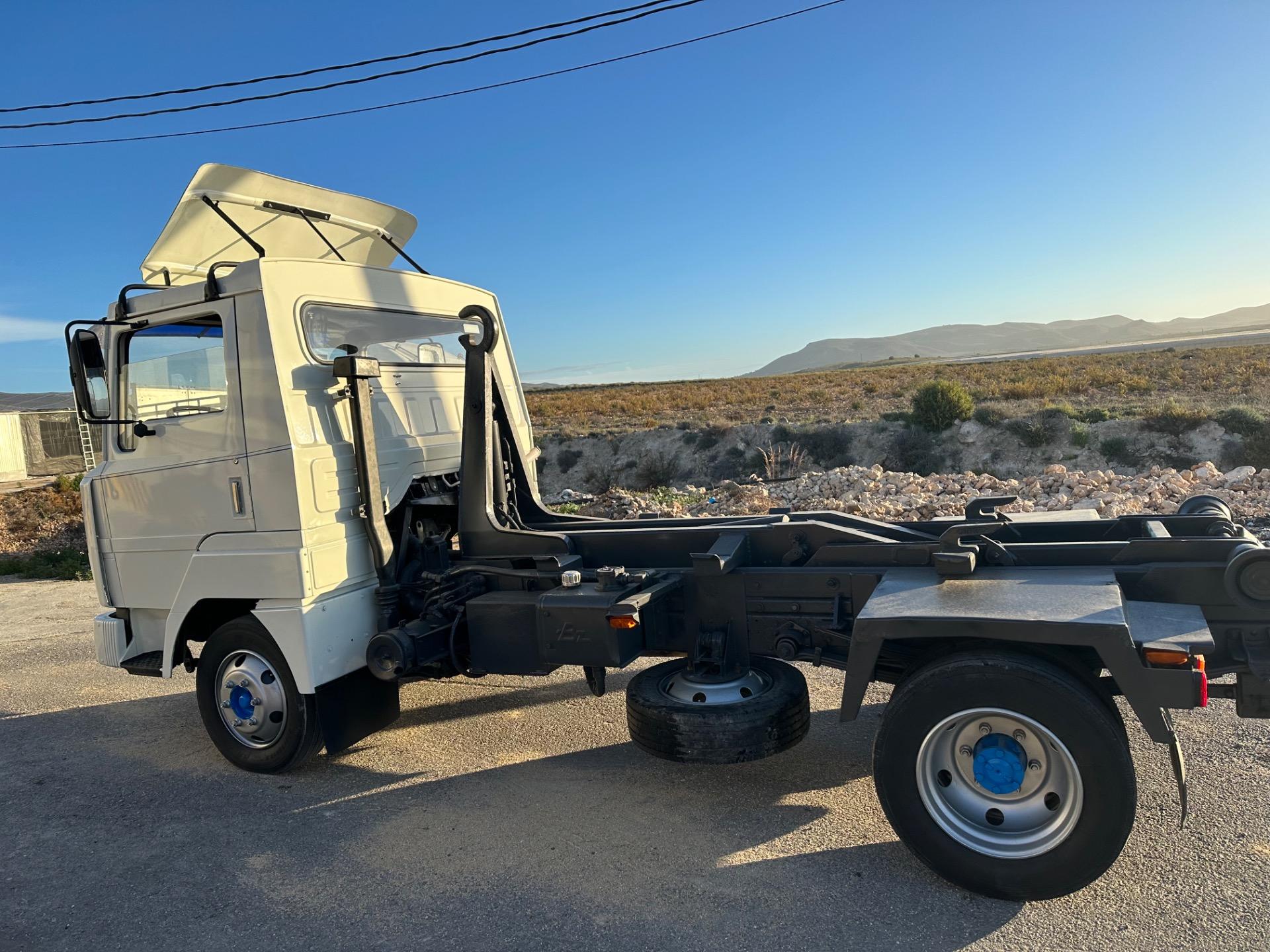 Foto 3 de Nissan ebro